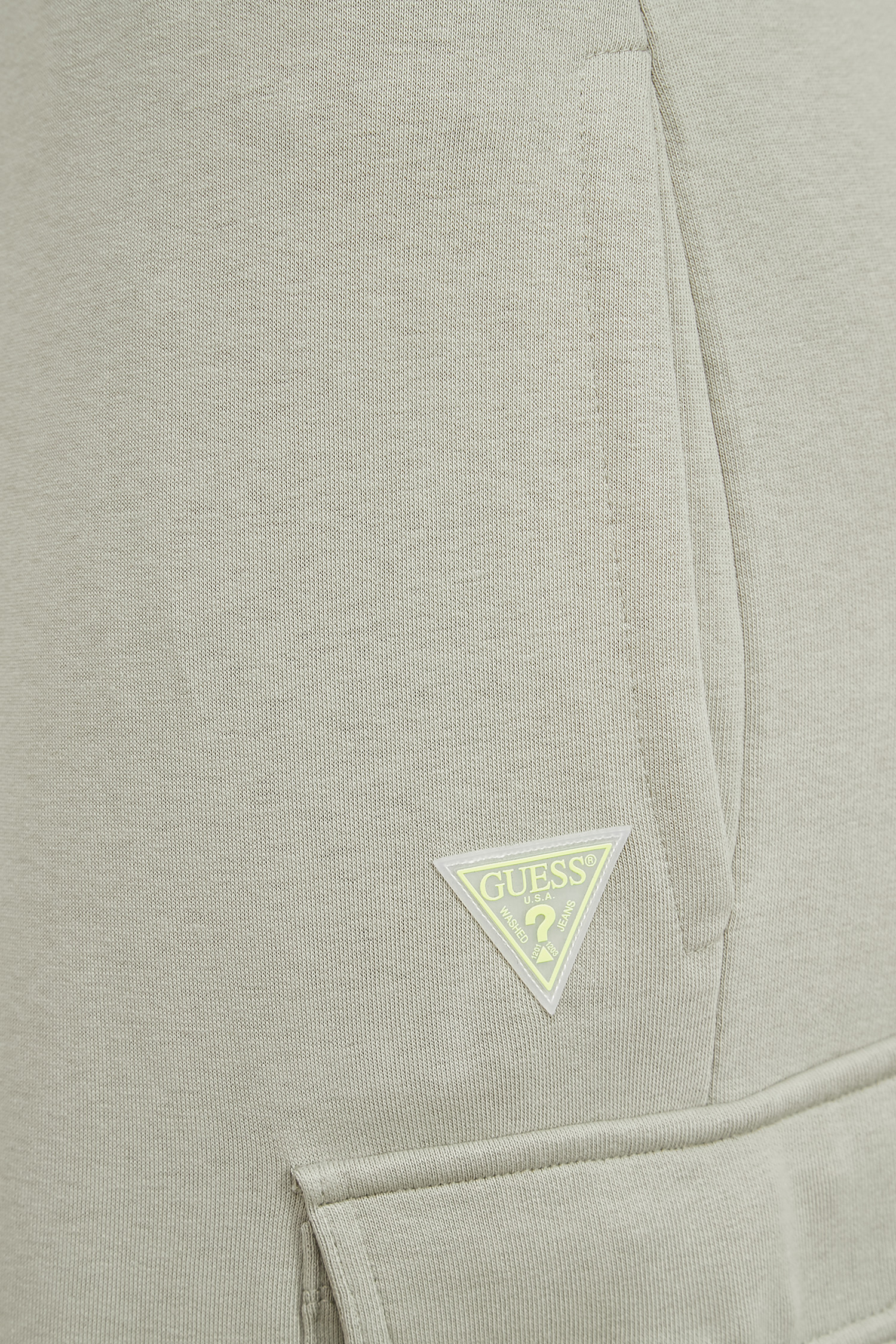 Мужские оливковые шорты Guess Z4GD09.KBK32;A810