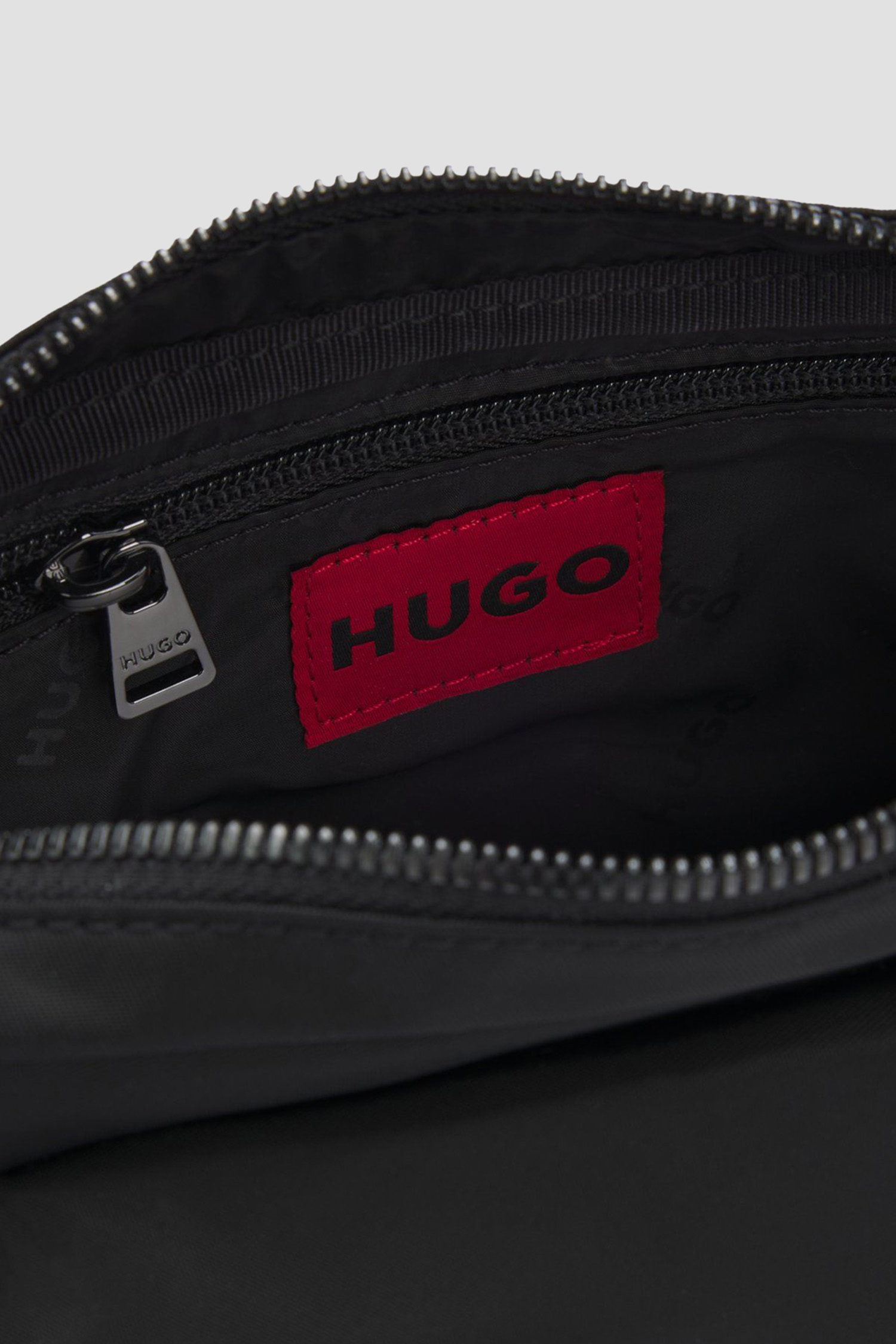 Чоловіча чорна сумка HUGO 50547390;001