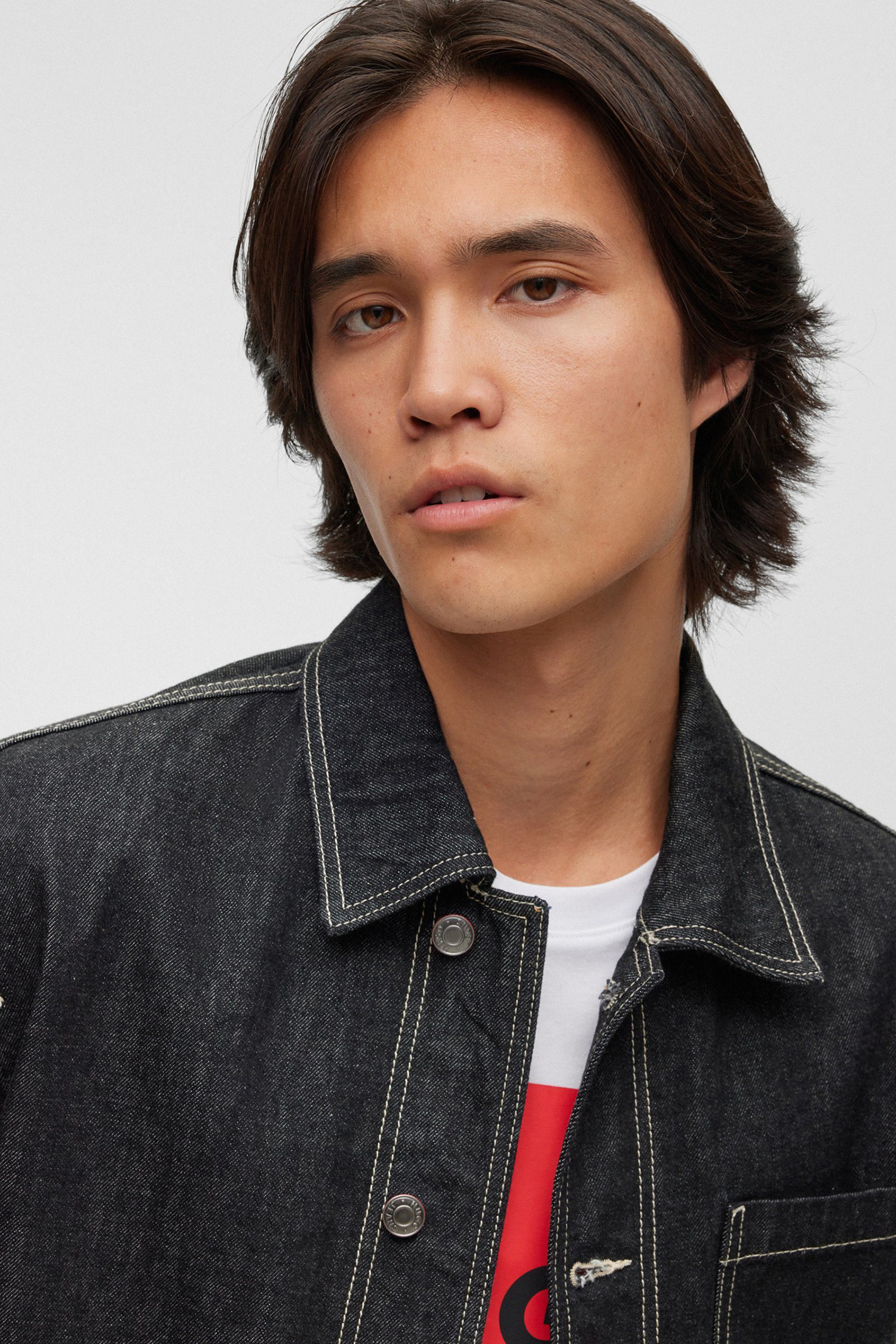 Чоловіча чорна джинсова куртка HUGO 50502183;001