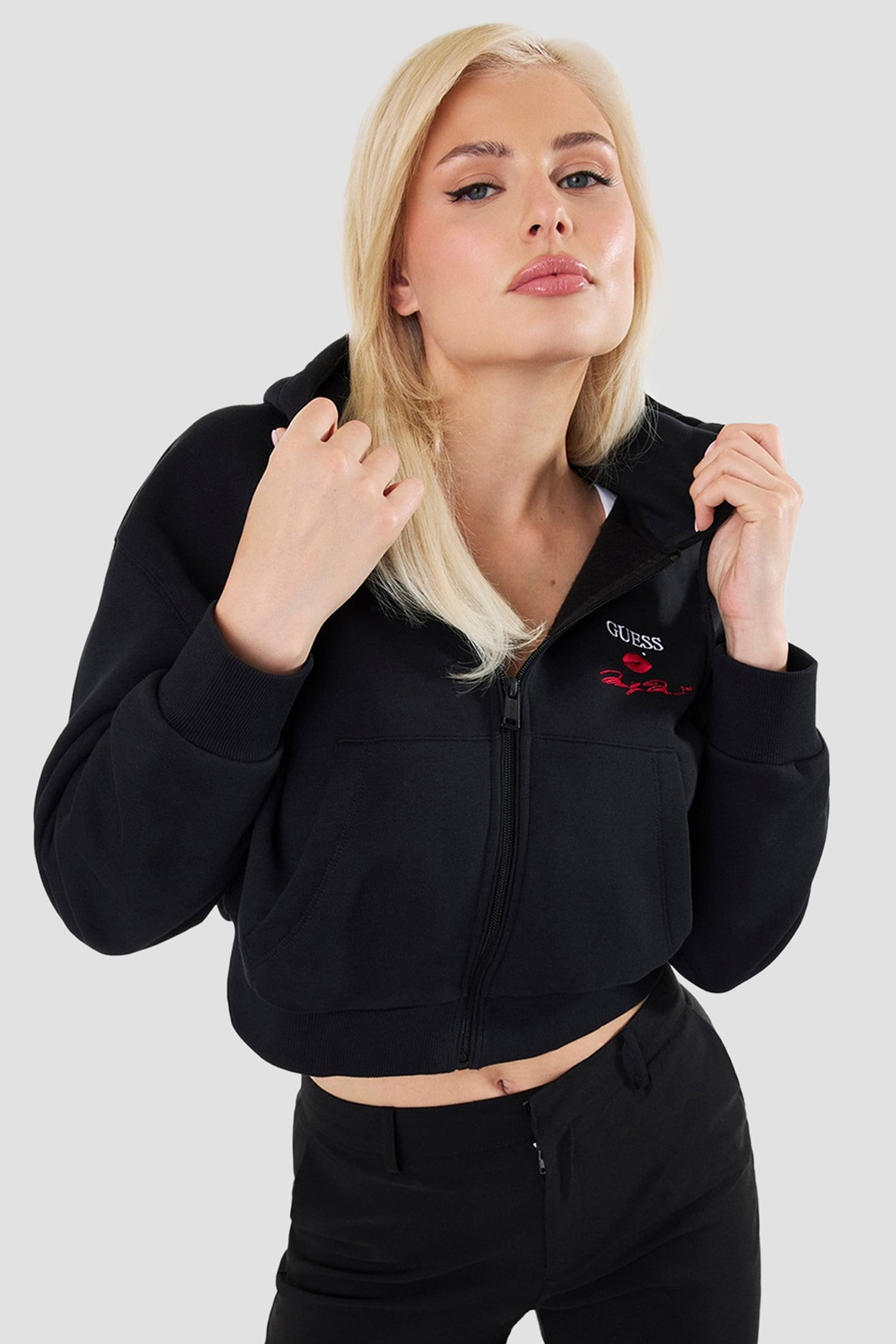 Жіноча чорна кофта на блискавці Guess W6YQ24.K6717;JBLK