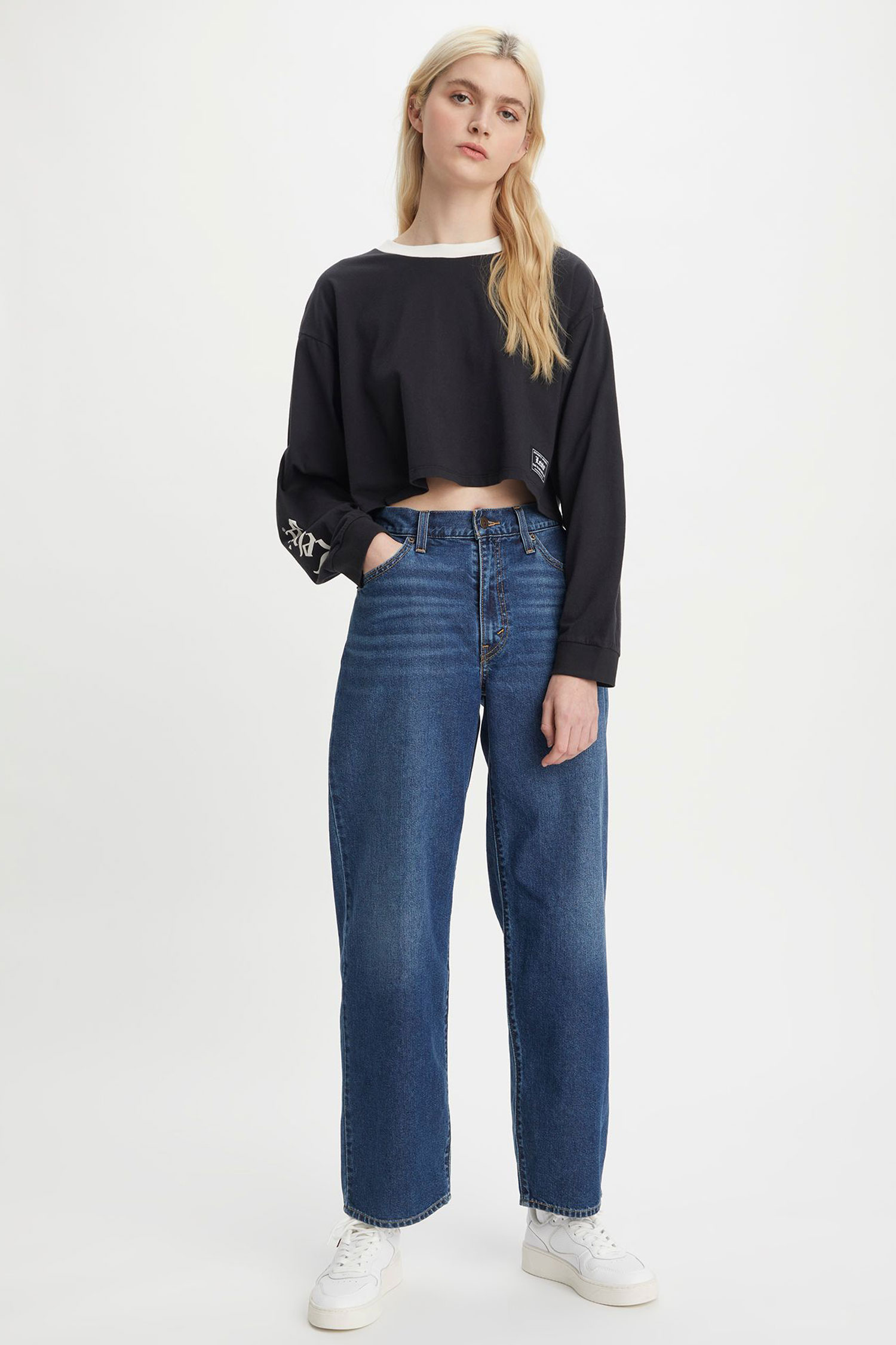 Жіночий чорний лонгслів Levi’s® A3525;0012