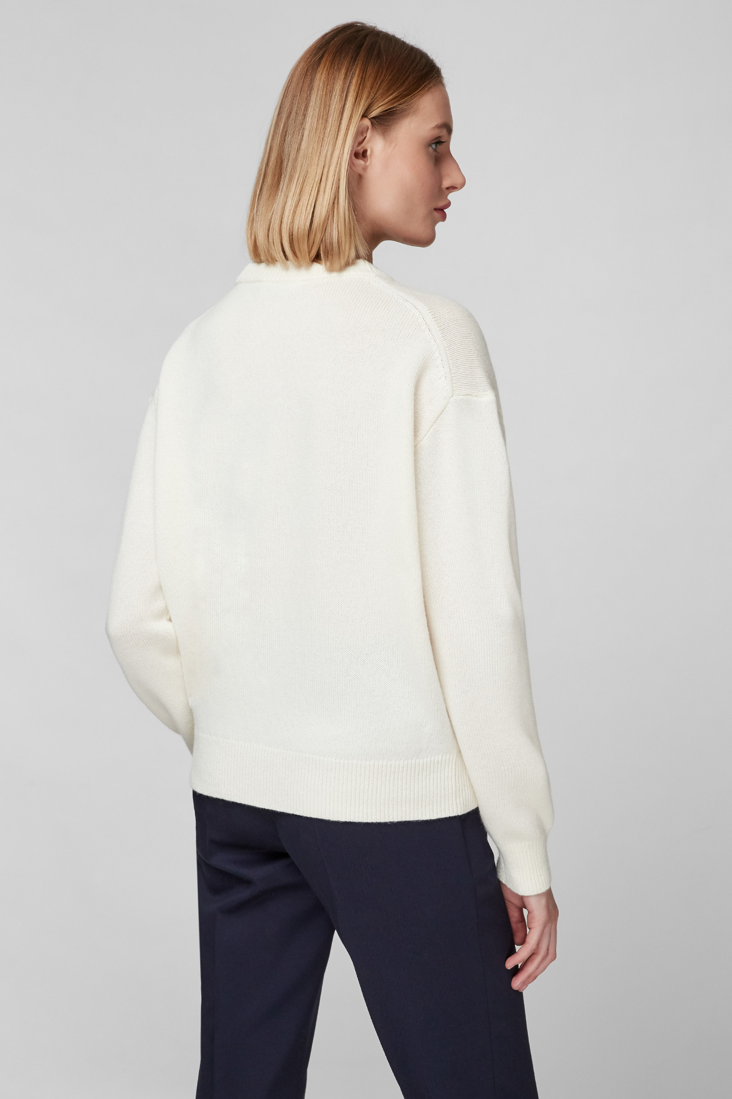 Жіночий білий кашеміровий джемпер BOSS 50459514;118