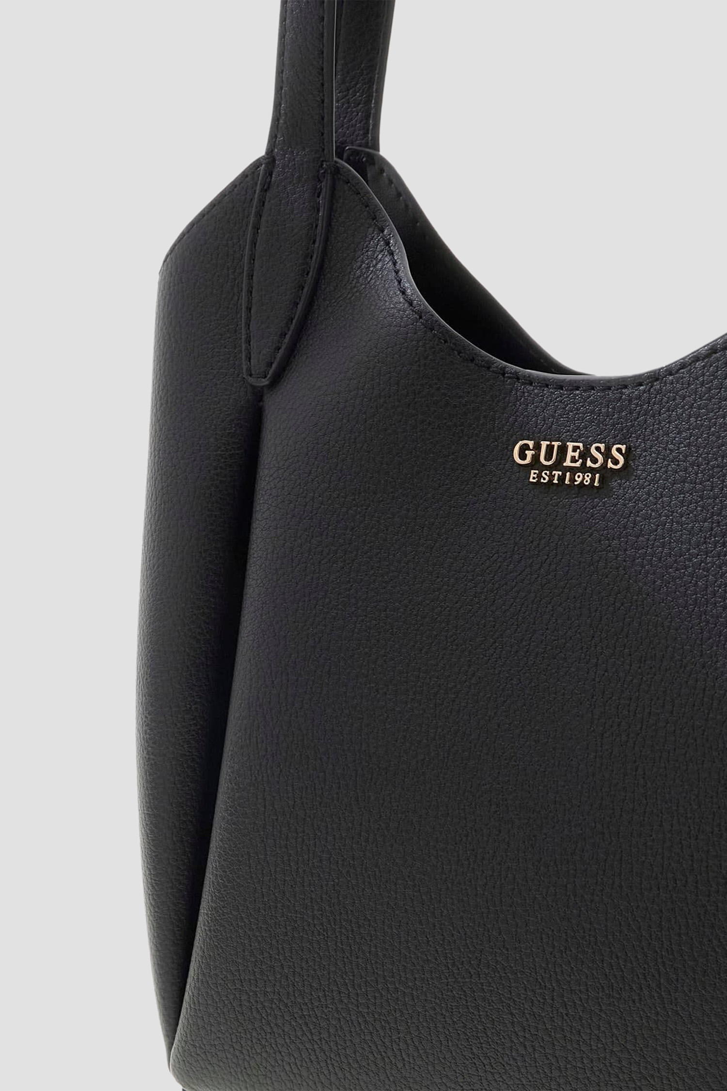Жіноча чорна шкіряна сумка Guess HWBG97.35030;BLA
