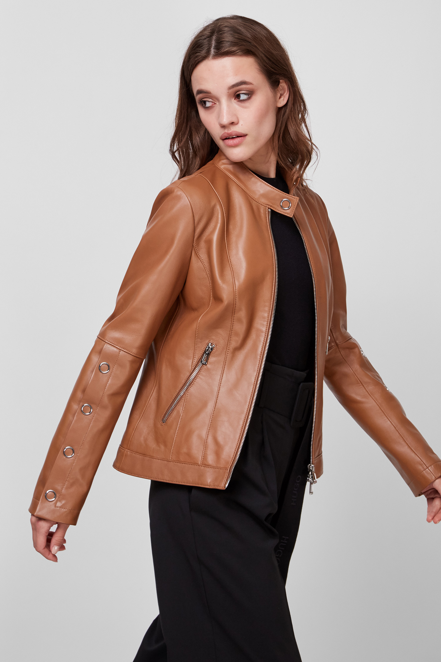 Женская коричневая кожаная куртка HUGO 50452352;225
