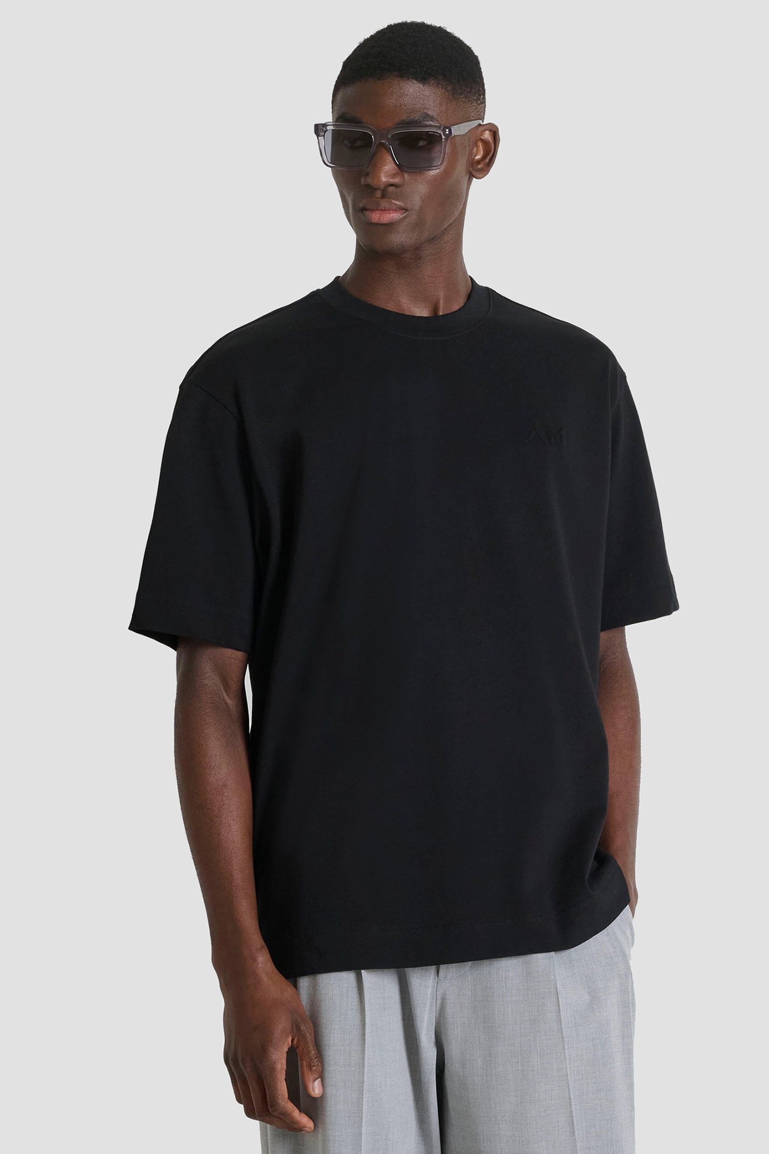 Мужская черная футболка Antony Morato MMKS02621.FA100242;9000