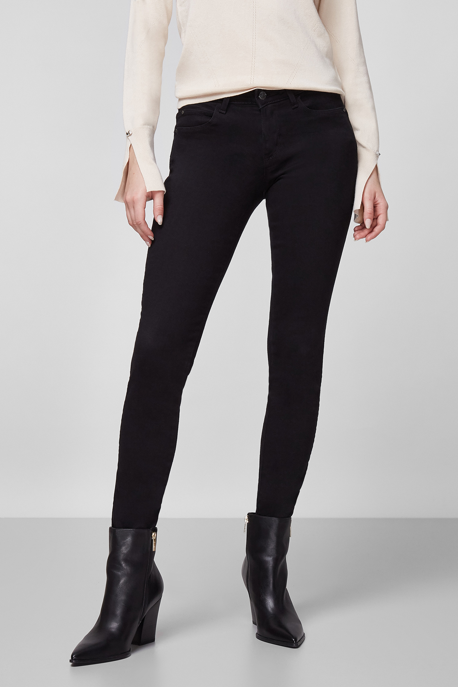 Жіночі чорні джинси Guess W1RAJ2.D4B22;GROY