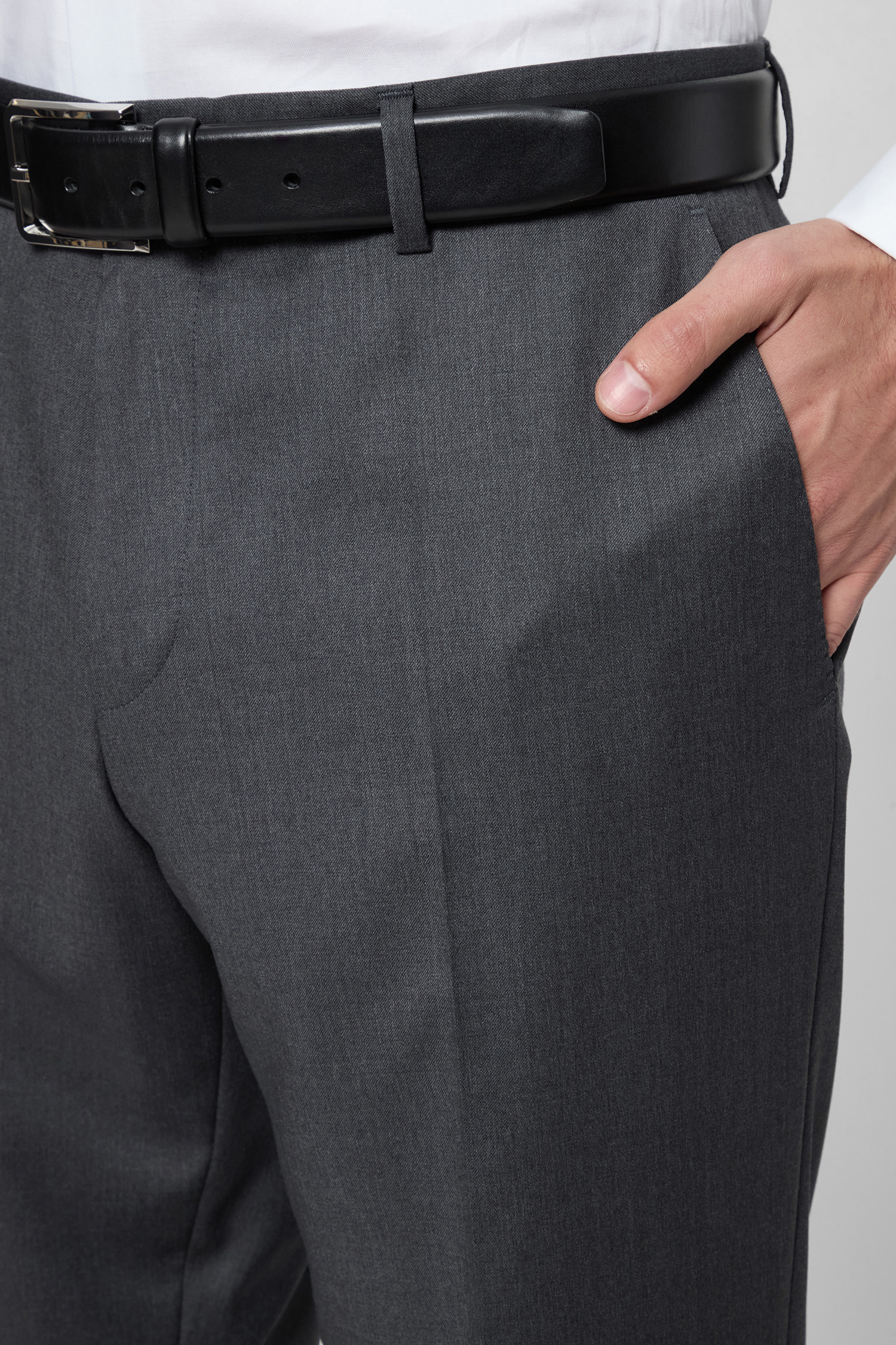 Чоловічі сірі вовняні брюки BOSS 50469183;021