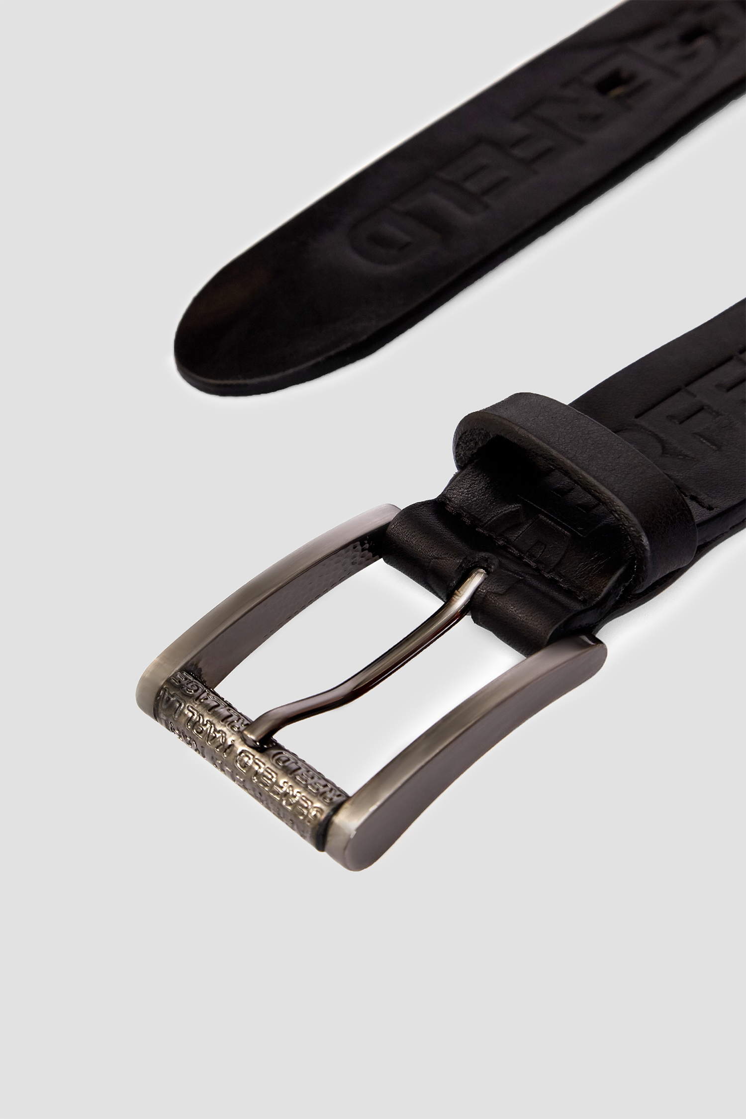 Чоловічий чорний шкіряний ремінь Karl Lagerfeld 502448.815300;990