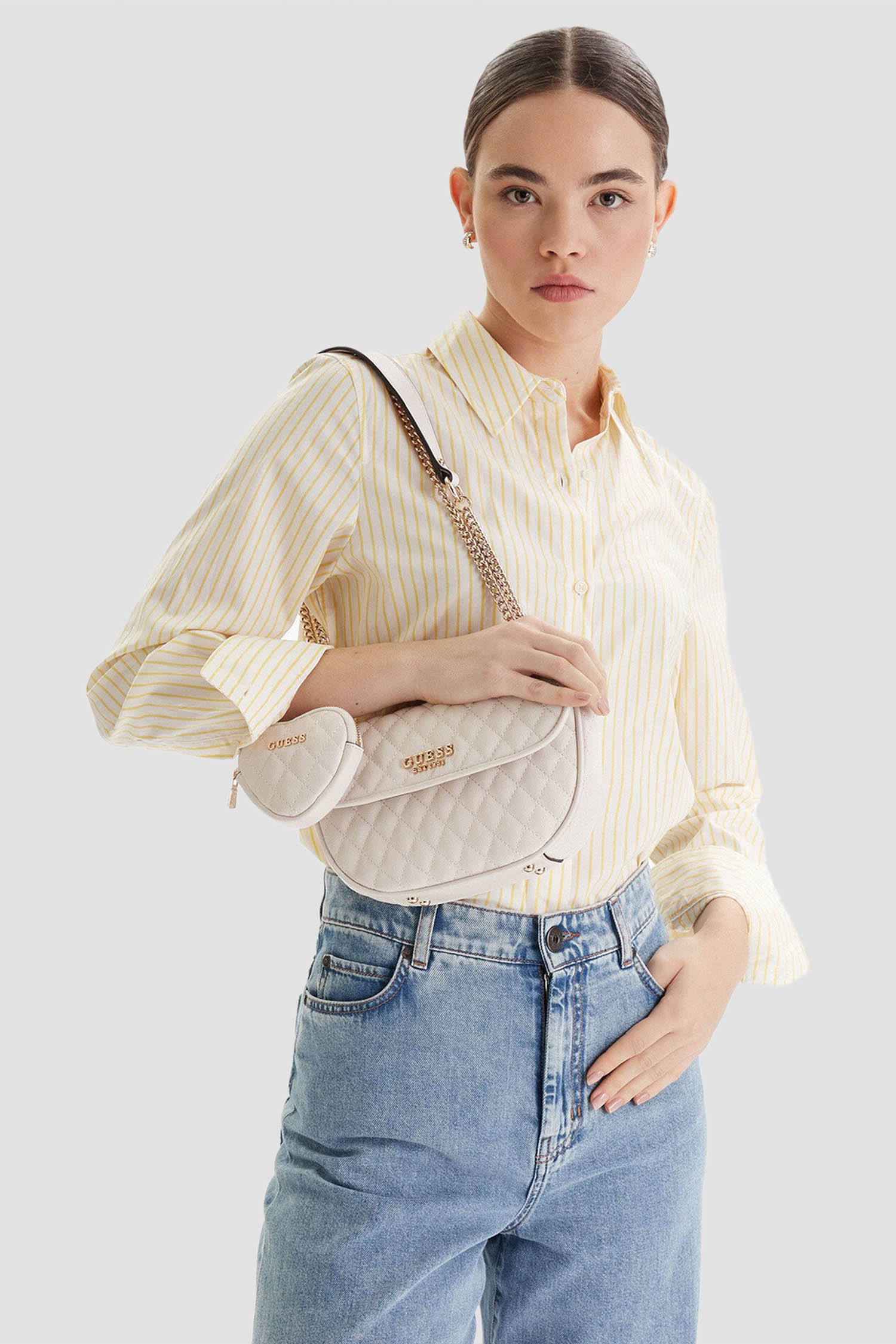 Жіноча біла сумка Guess HWQG98.94210;OFF