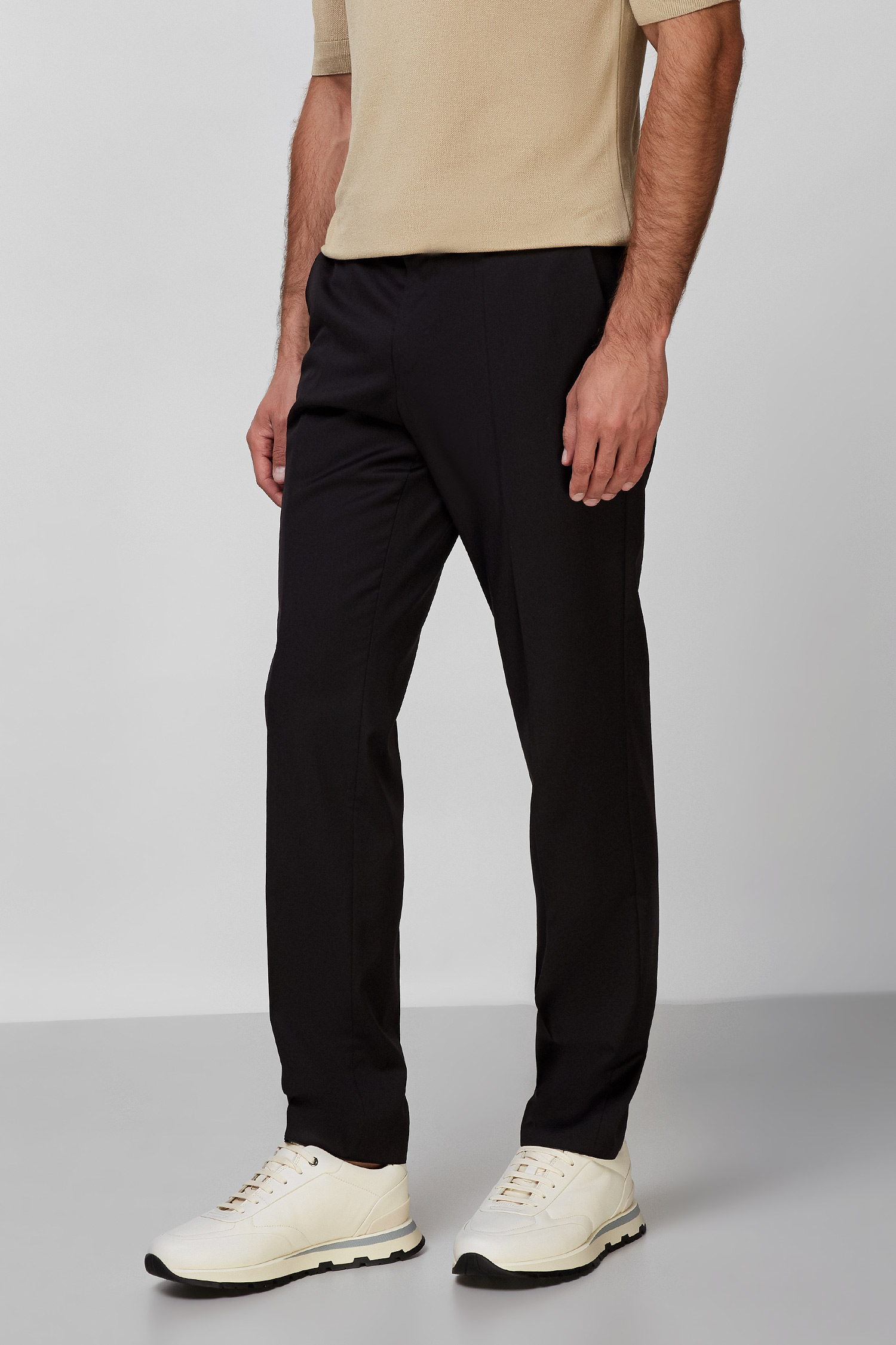 Чоловічі чорні вовняні брюки BOSS 50318499;001