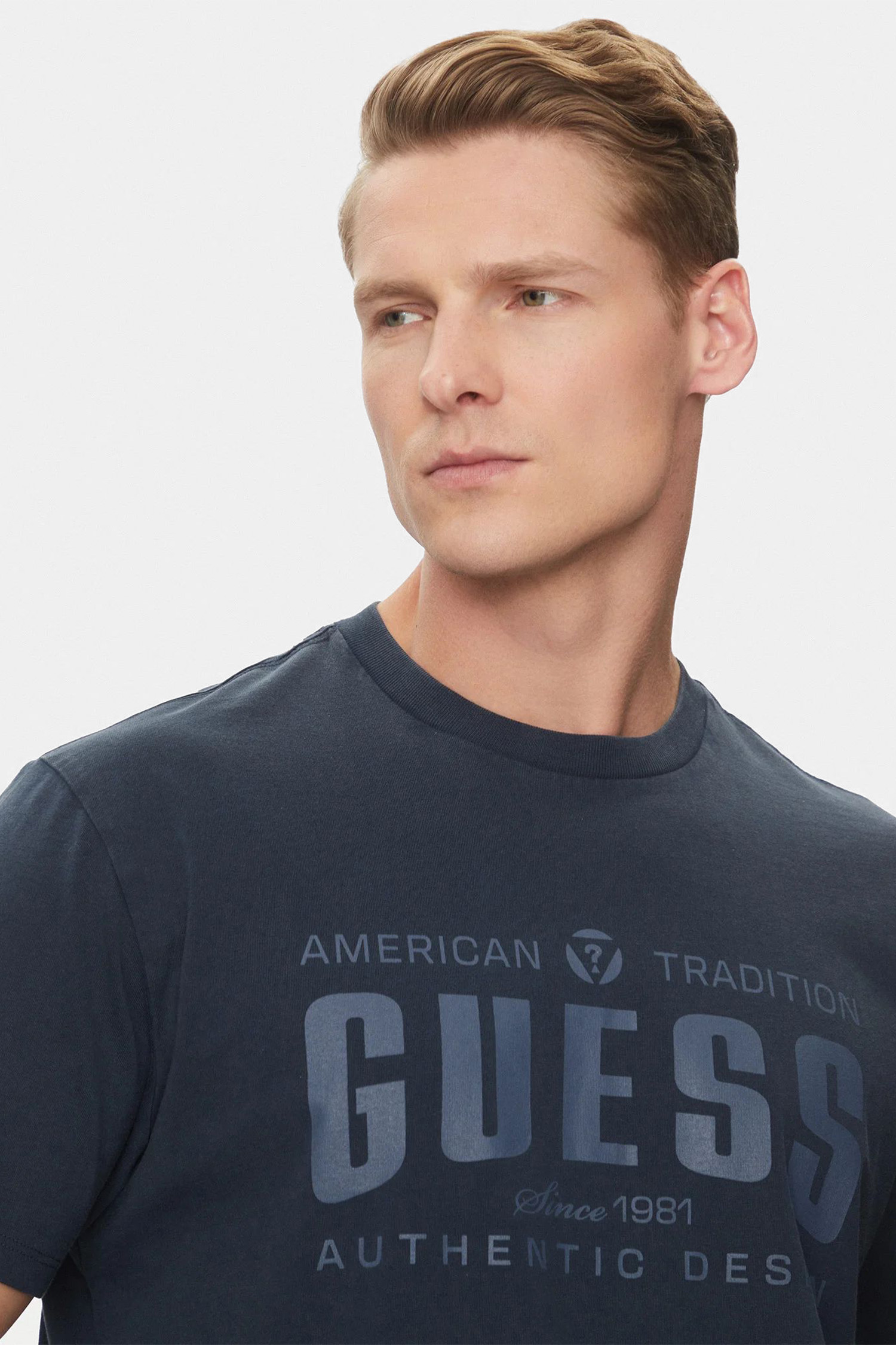 Чоловіча темно-синя футболка Guess M5GI27.KBW41;F73J