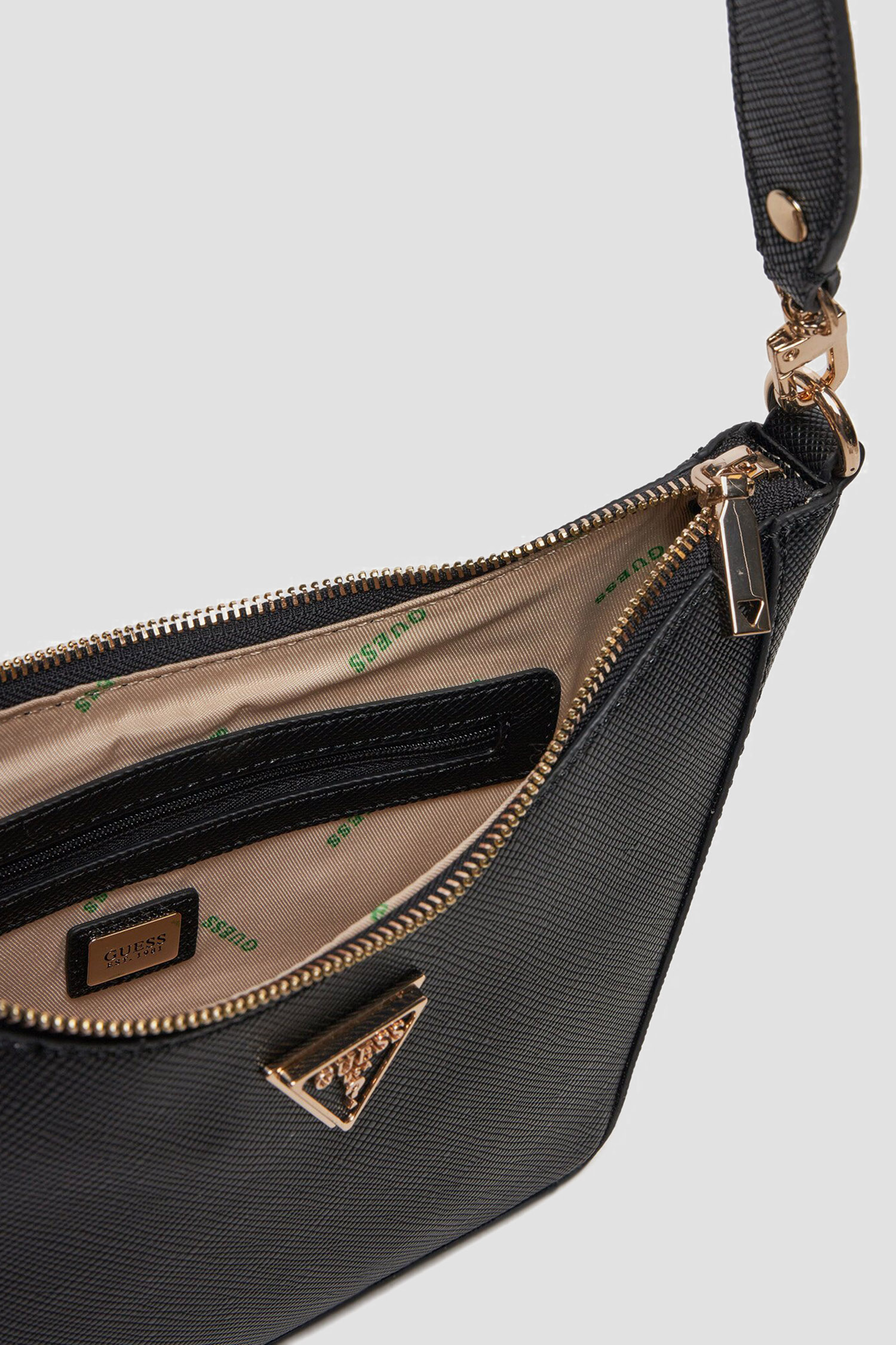 Женская черная сумка Guess HWEZG9.51218;BLA