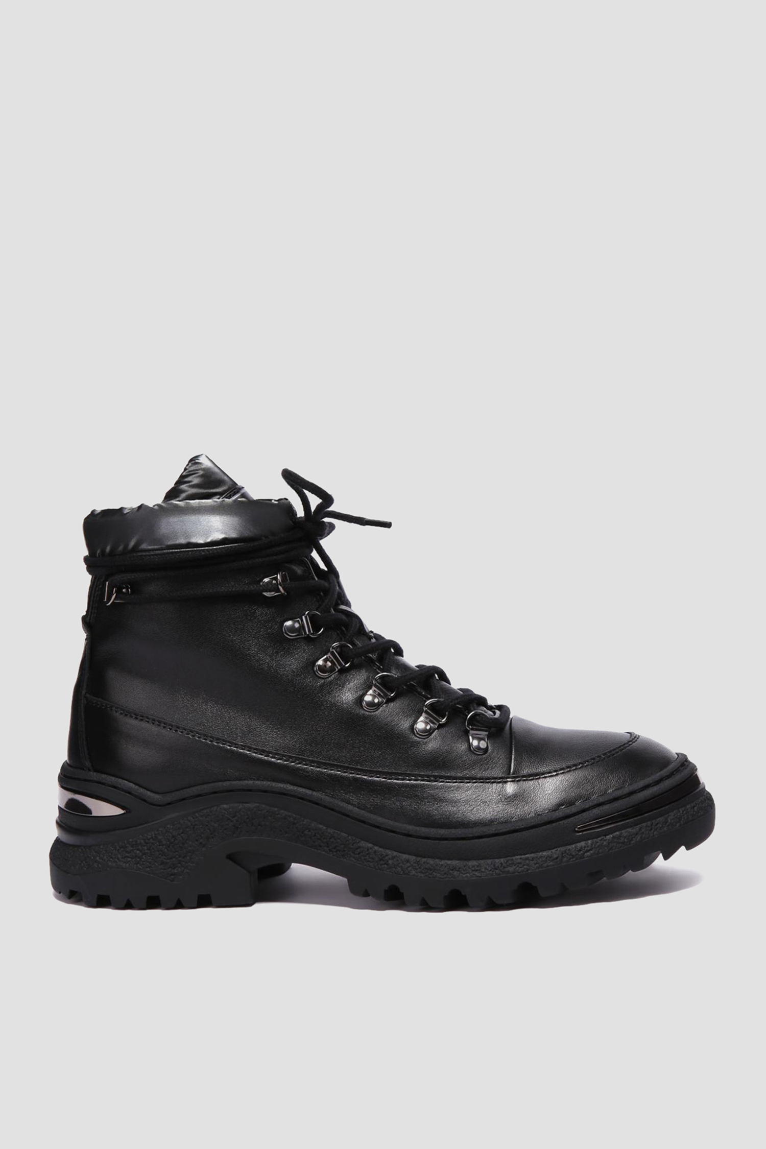 Женские черные кожаные ботинки Baldinini 148700;00