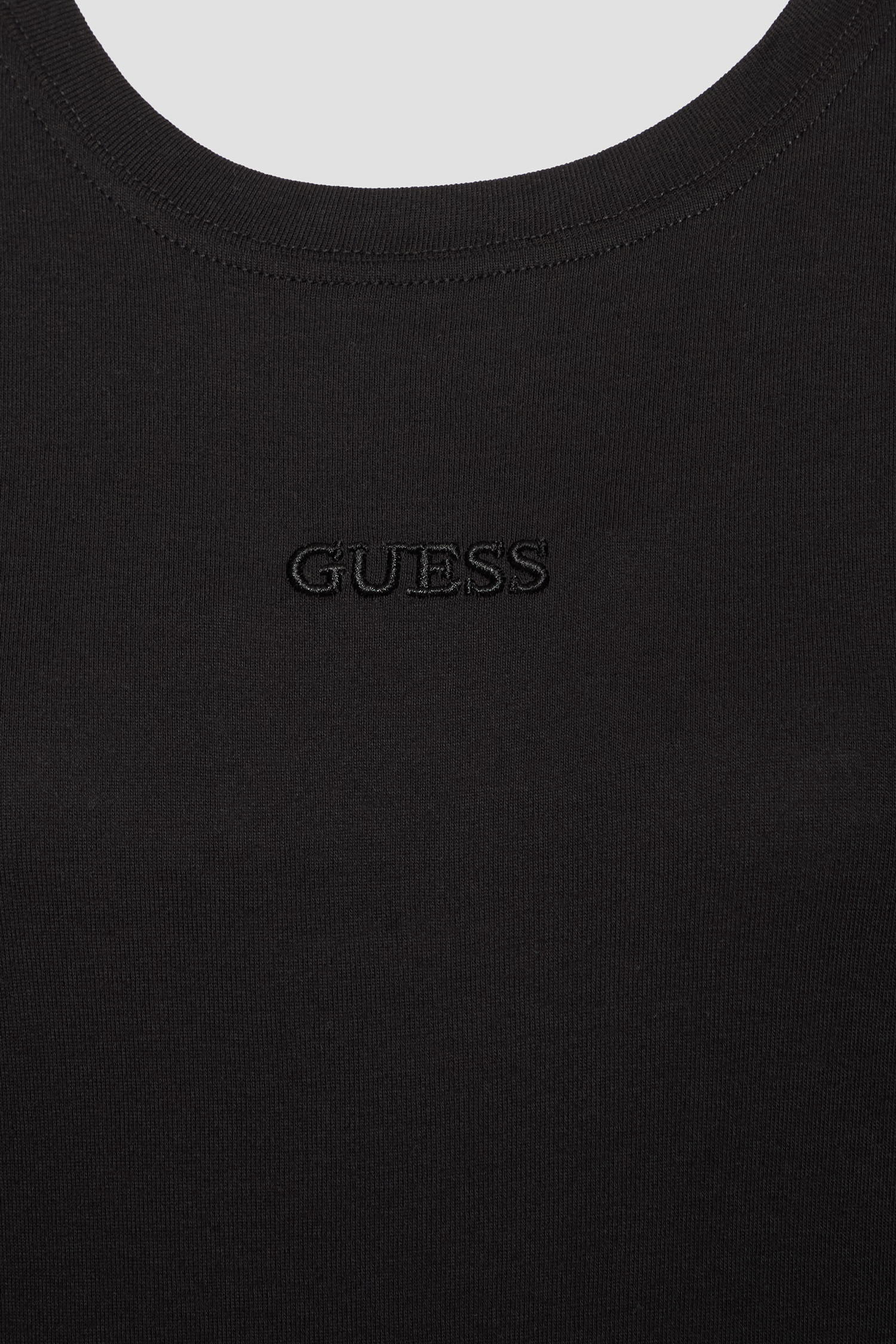 Женская черная футболка Guess V5RI14.KCOI1;JBLK