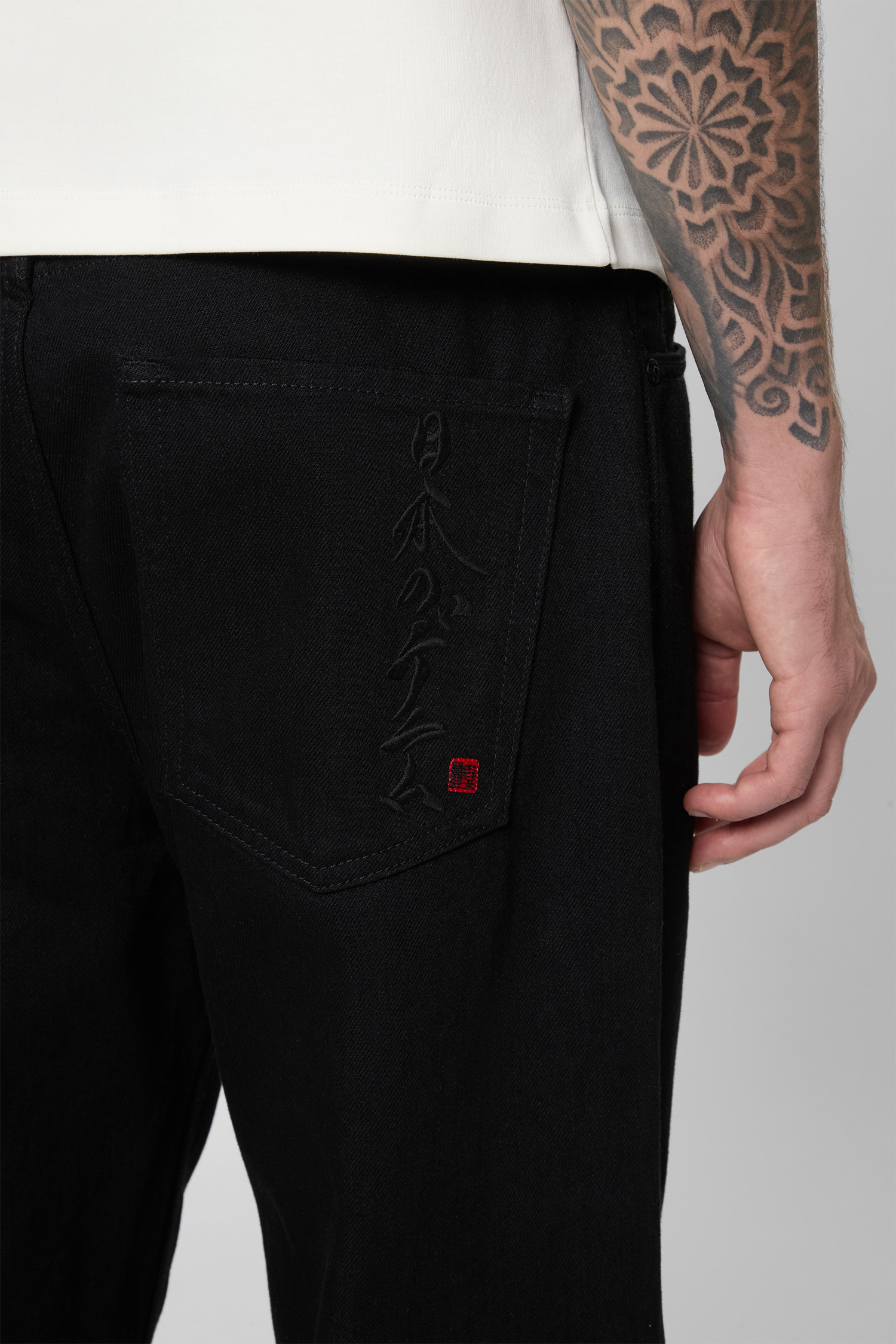 Мужские черные джинсы HUGO 50542879;001