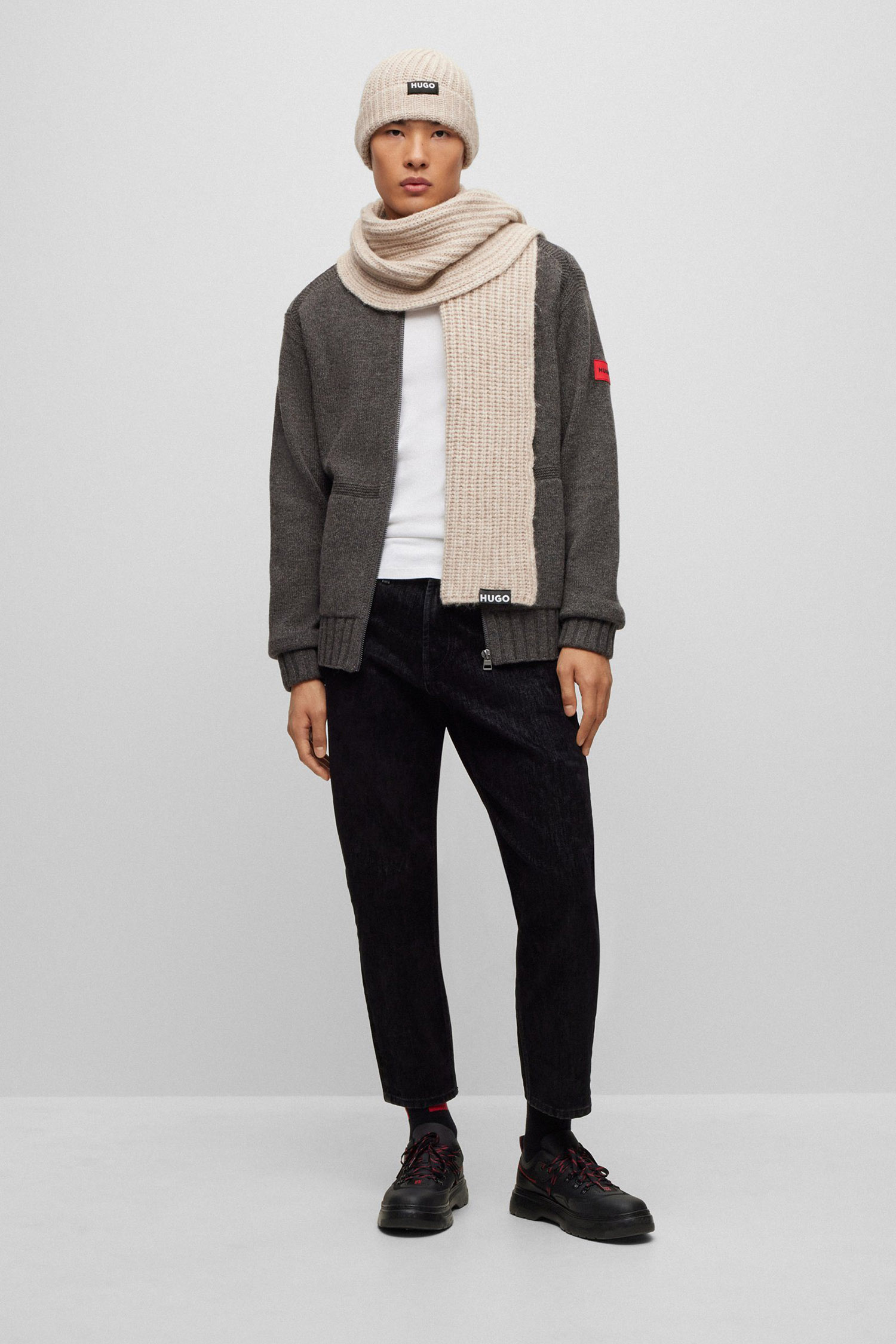 Чоловічий сірий вовняний светр на блискавці HUGO 50500032;023