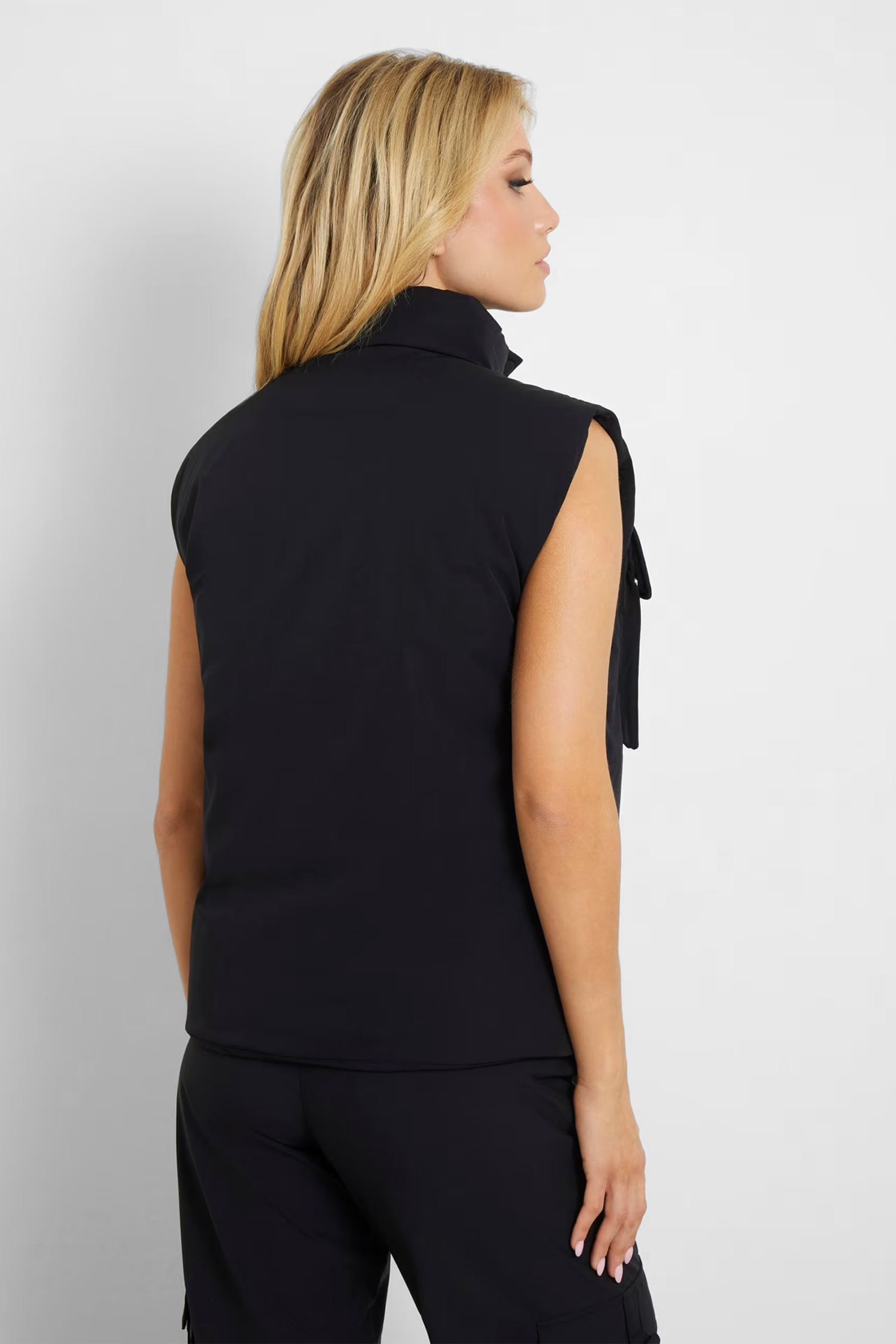 Женский черный жилет Guess V4YL00.WG982;JBLK