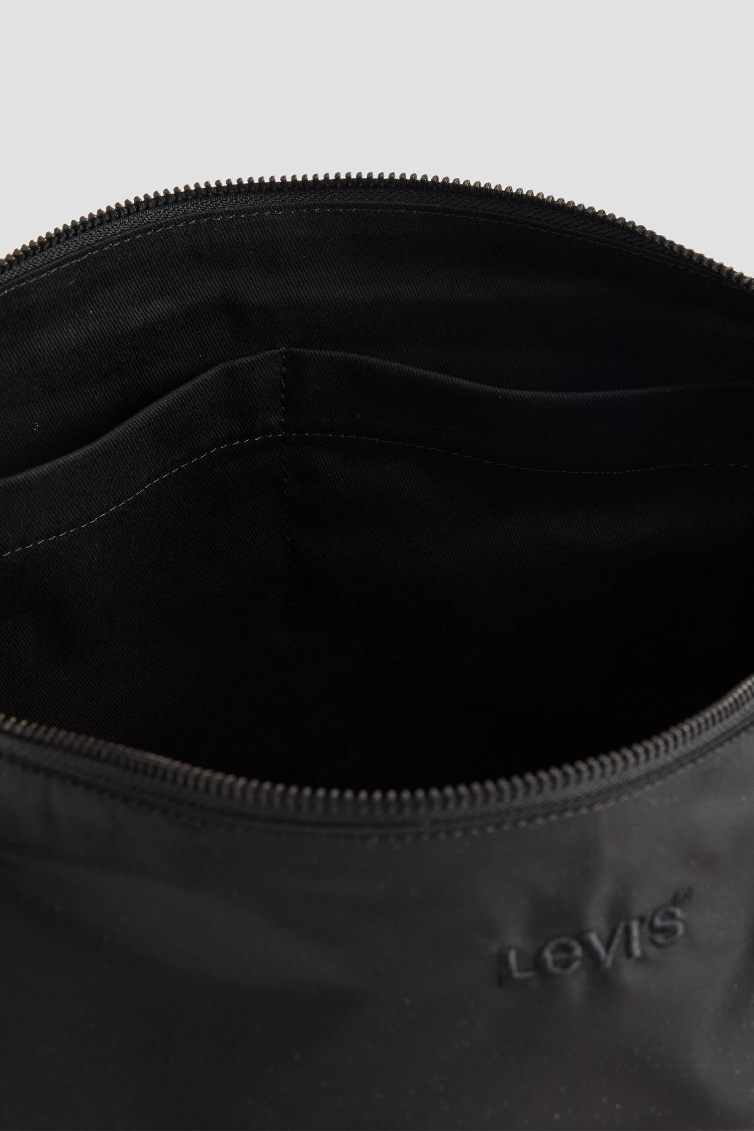Жіноча чорна сумка Levi’s® 002H3;0002