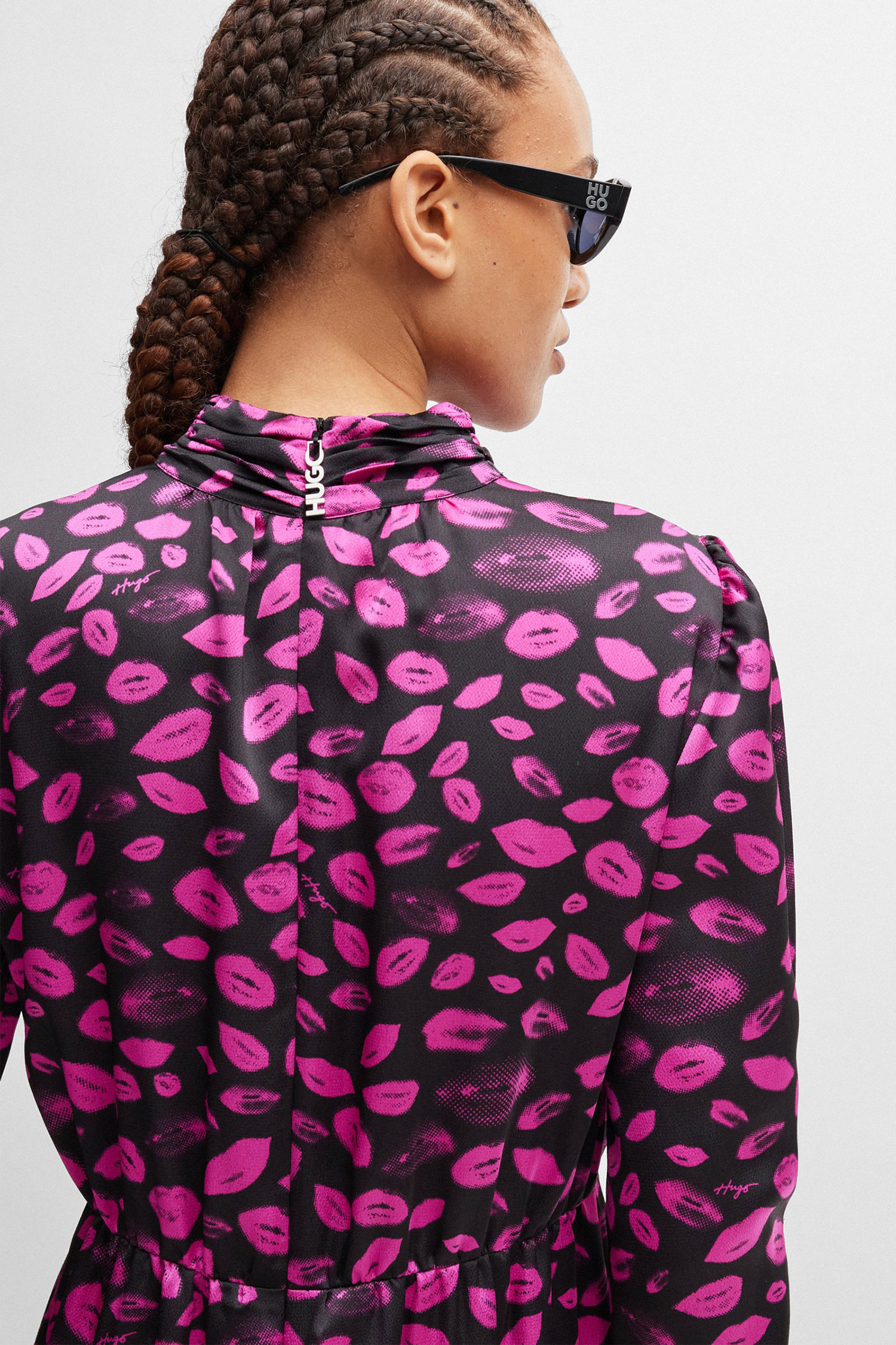 Женское черное платье с узором HUGO 50508278;963