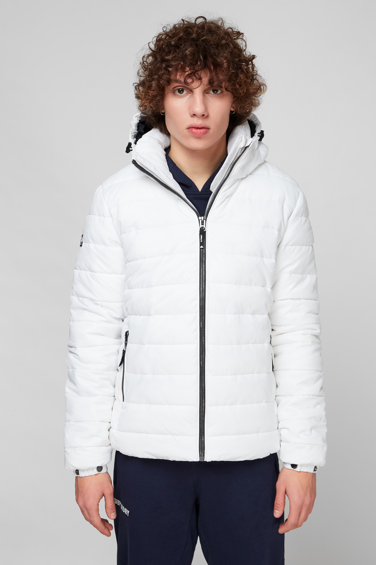Мужская белая куртка SuperDry M5011201A;01C — Ultrashop