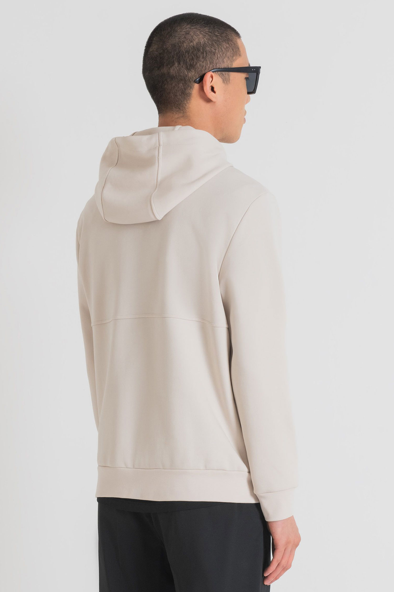 Мужское бежевое худи Antony Morato MMFL01001.FA150178;1016