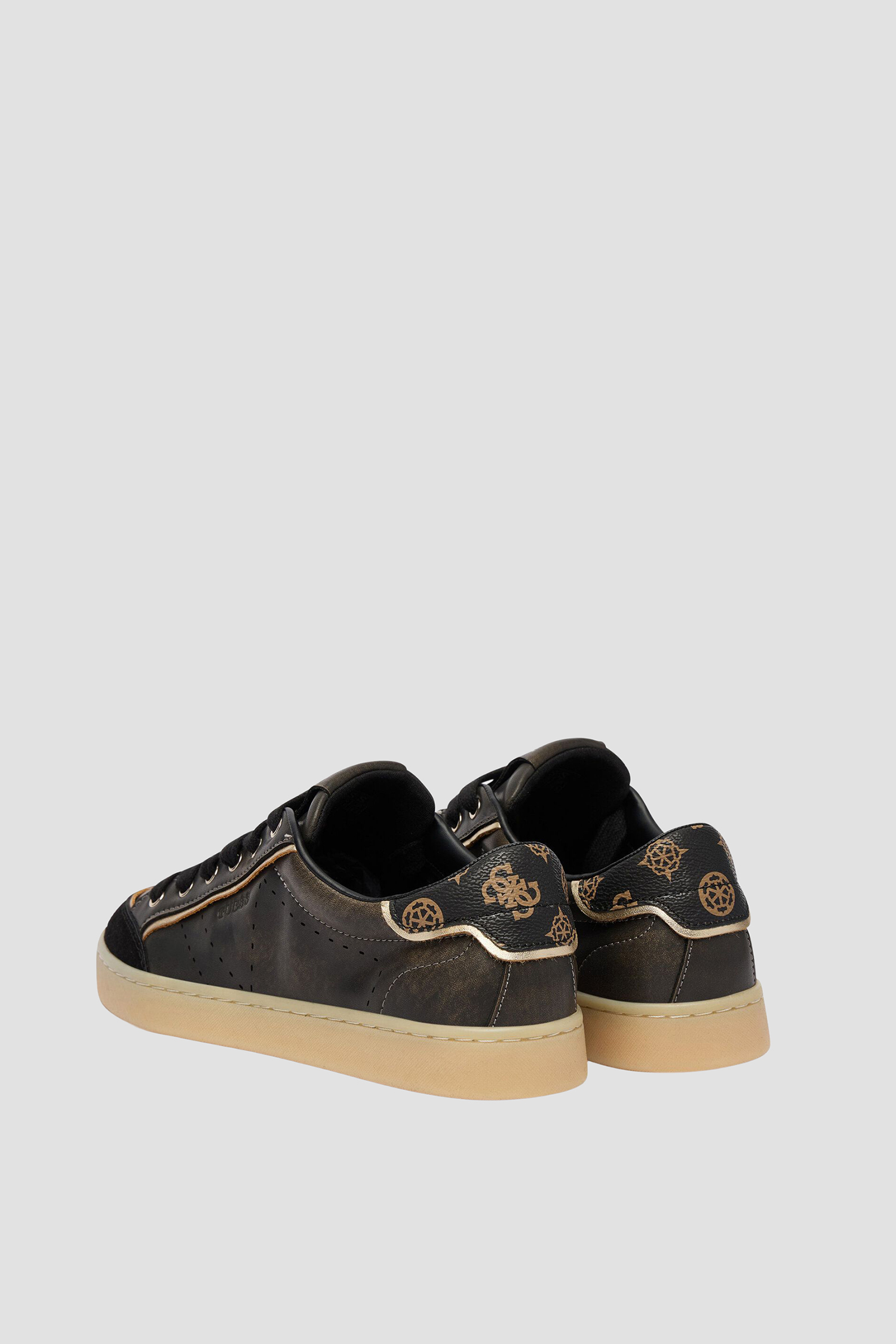 Женские черные кожаные сникерсы Guess FLPJHE.FAL12;BLACK