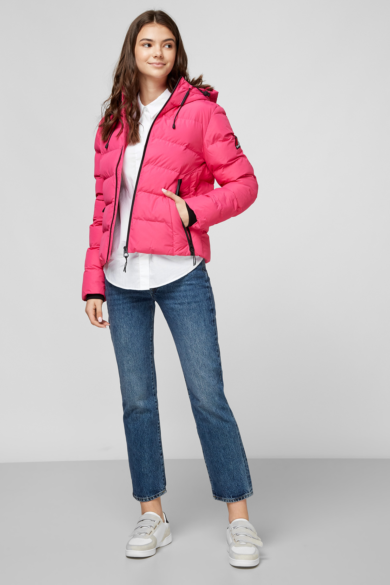Розовая куртка для девушек SuperDry W5010286A;22R