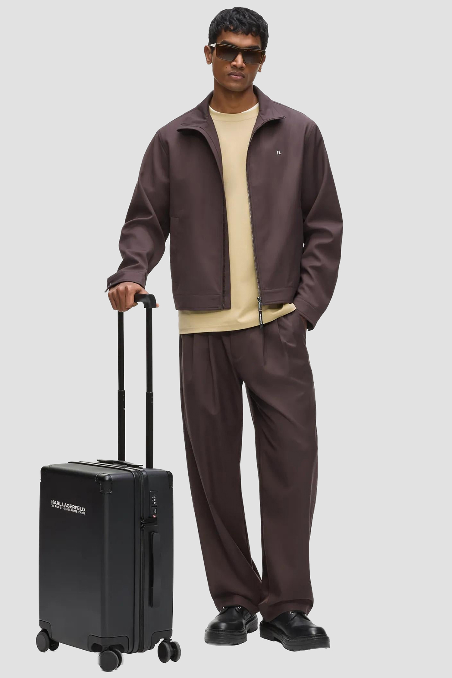Мужской черный чемодан 49 см Karl Lagerfeld B3M30276;999