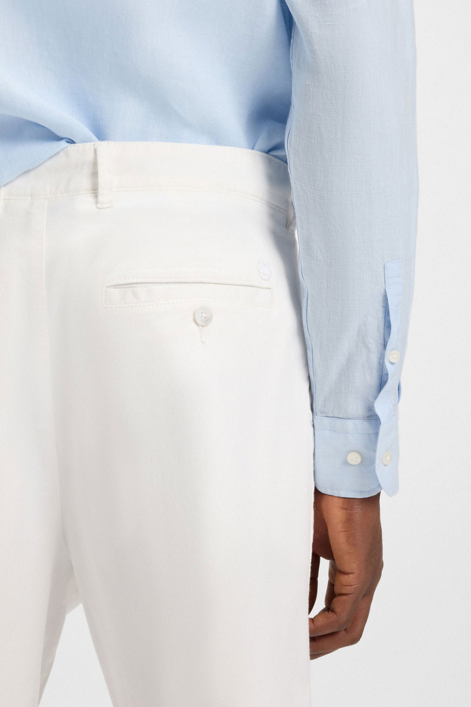 Мужские белые шорты BOSS 50546320;100