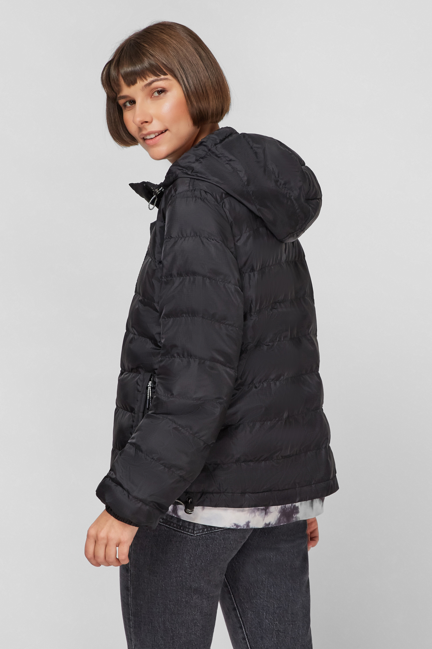 Женская черная куртка Levi's® A0675;0000 — Ultrashop