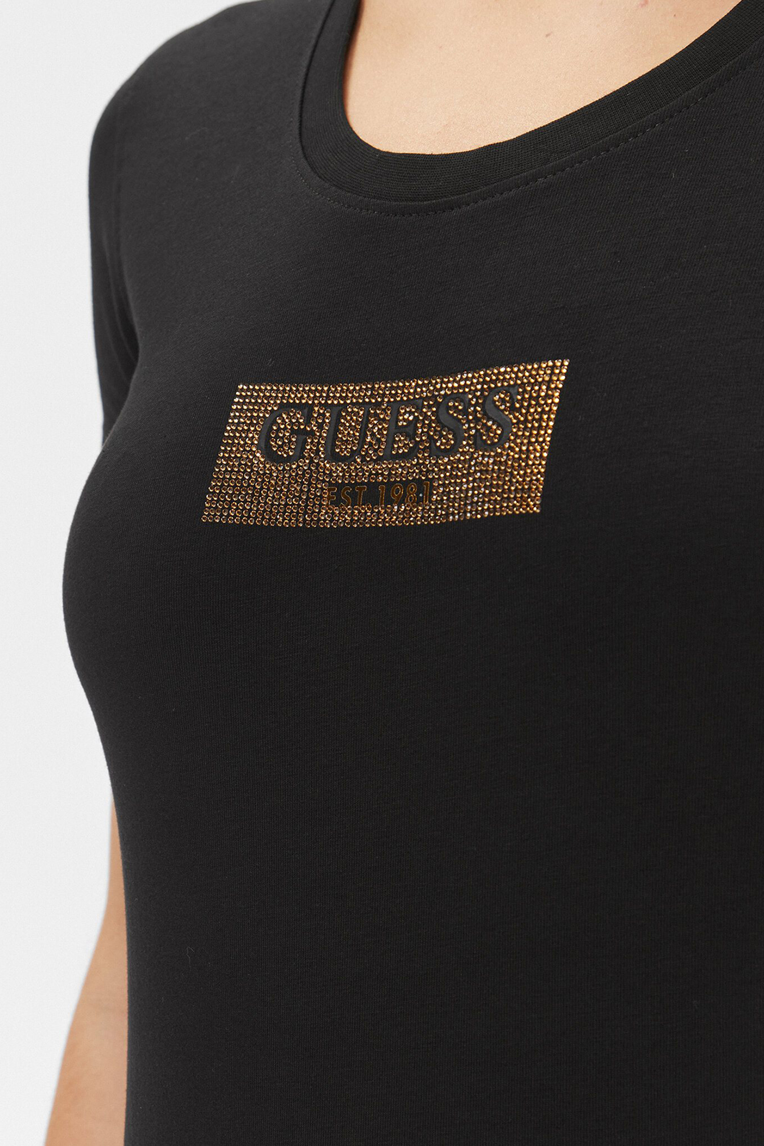 Жіноча чорна футболка Guess W4RI33.J1314;JBLK