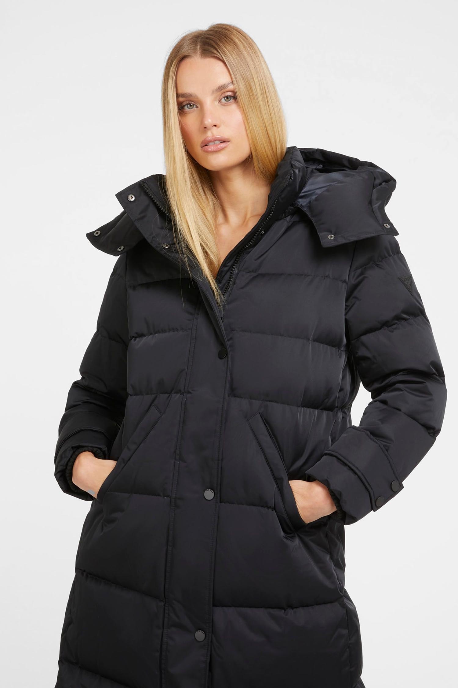 Женский черный пуховик Guess W3BL41.WFSW2;JBLK