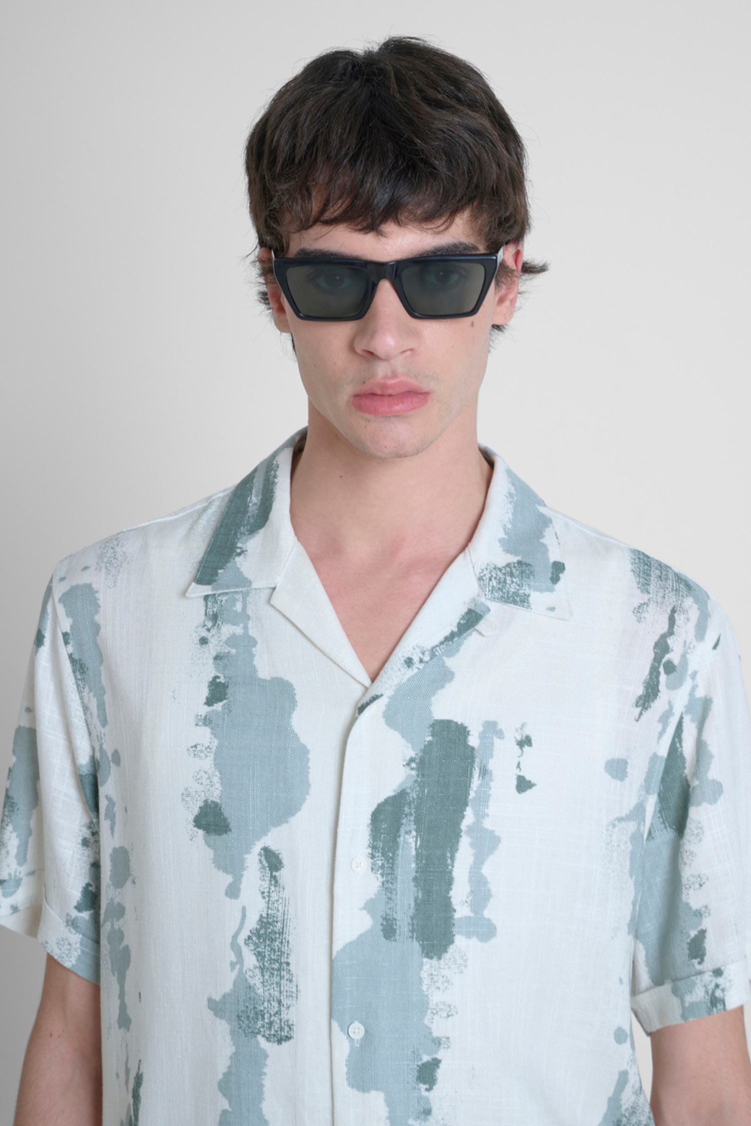 Чоловіча біла сорочка з візерунком Antony Morato MMSS00189.FA430645;4087