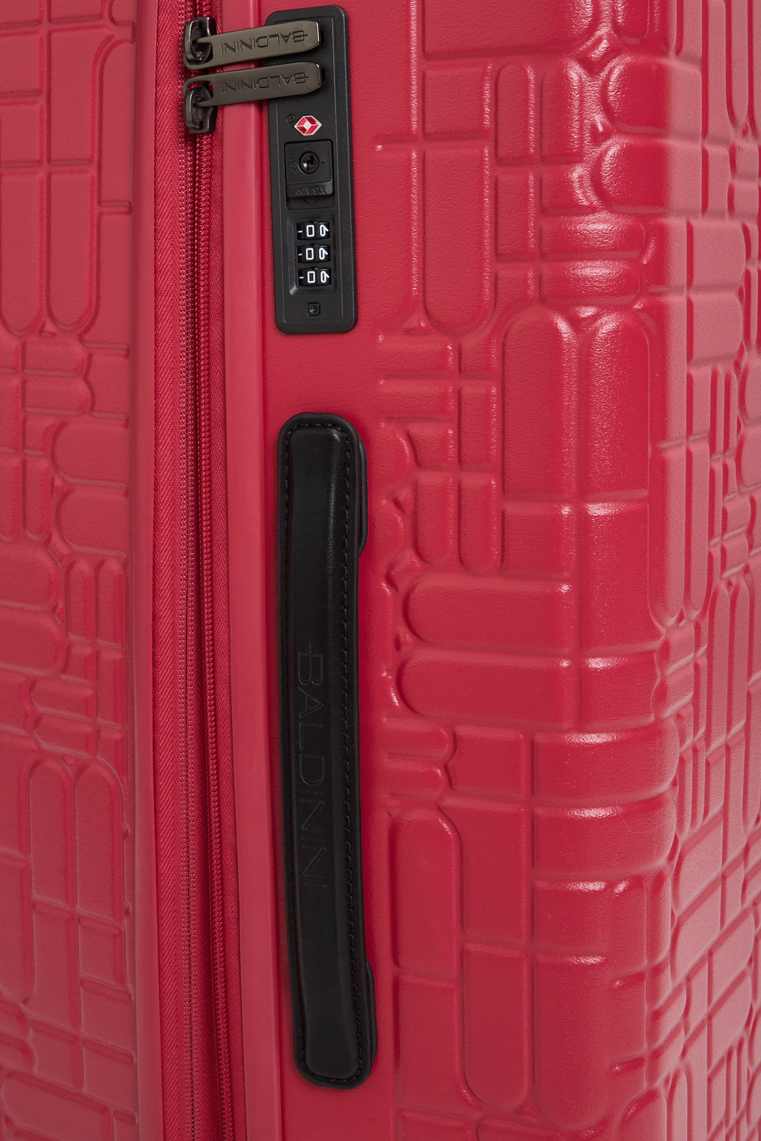 Красный чемодан BALDININI T4BG01MAT;RED
