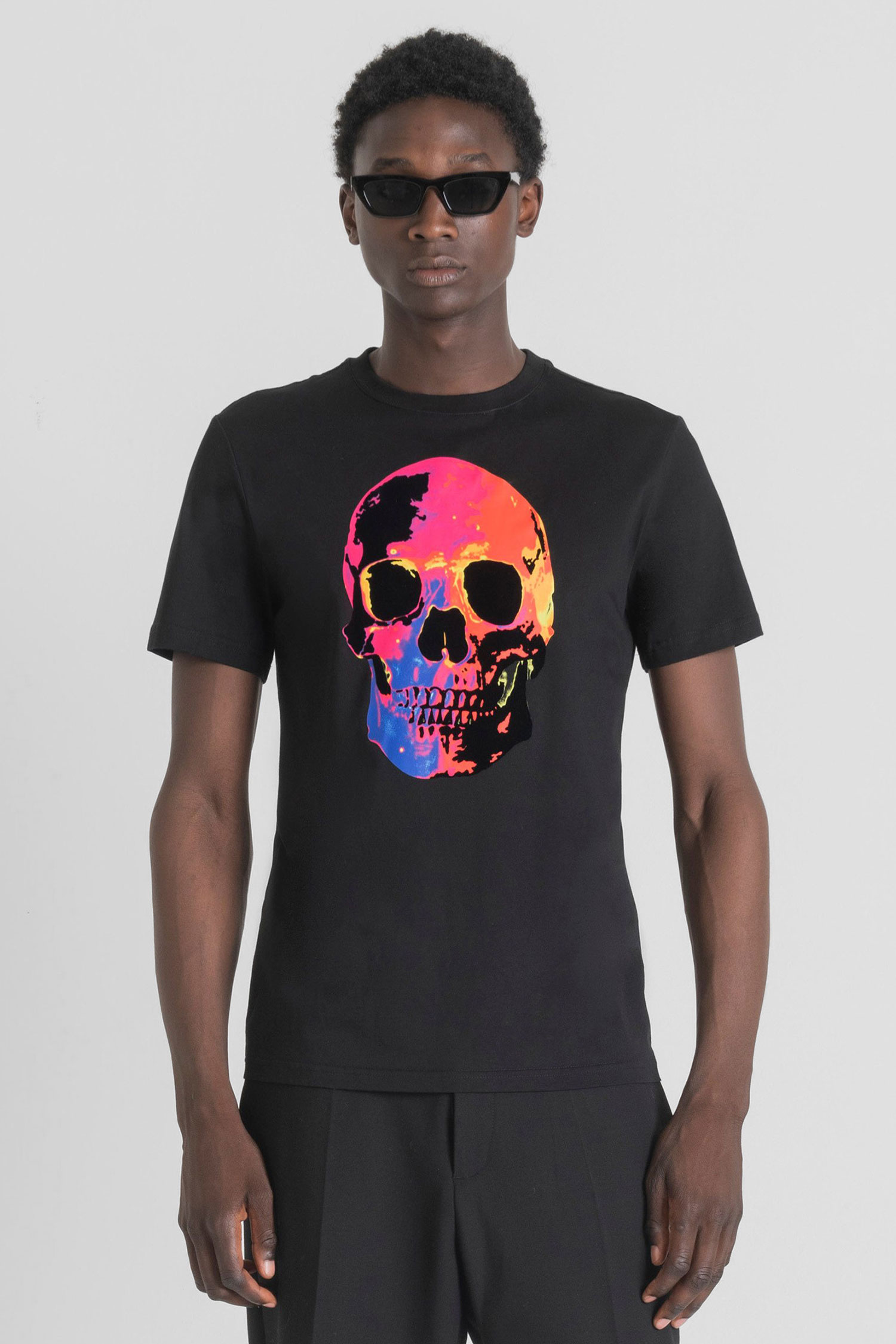 Мужская черная футболка Antony Morato MMKS02304.FA100144;9000