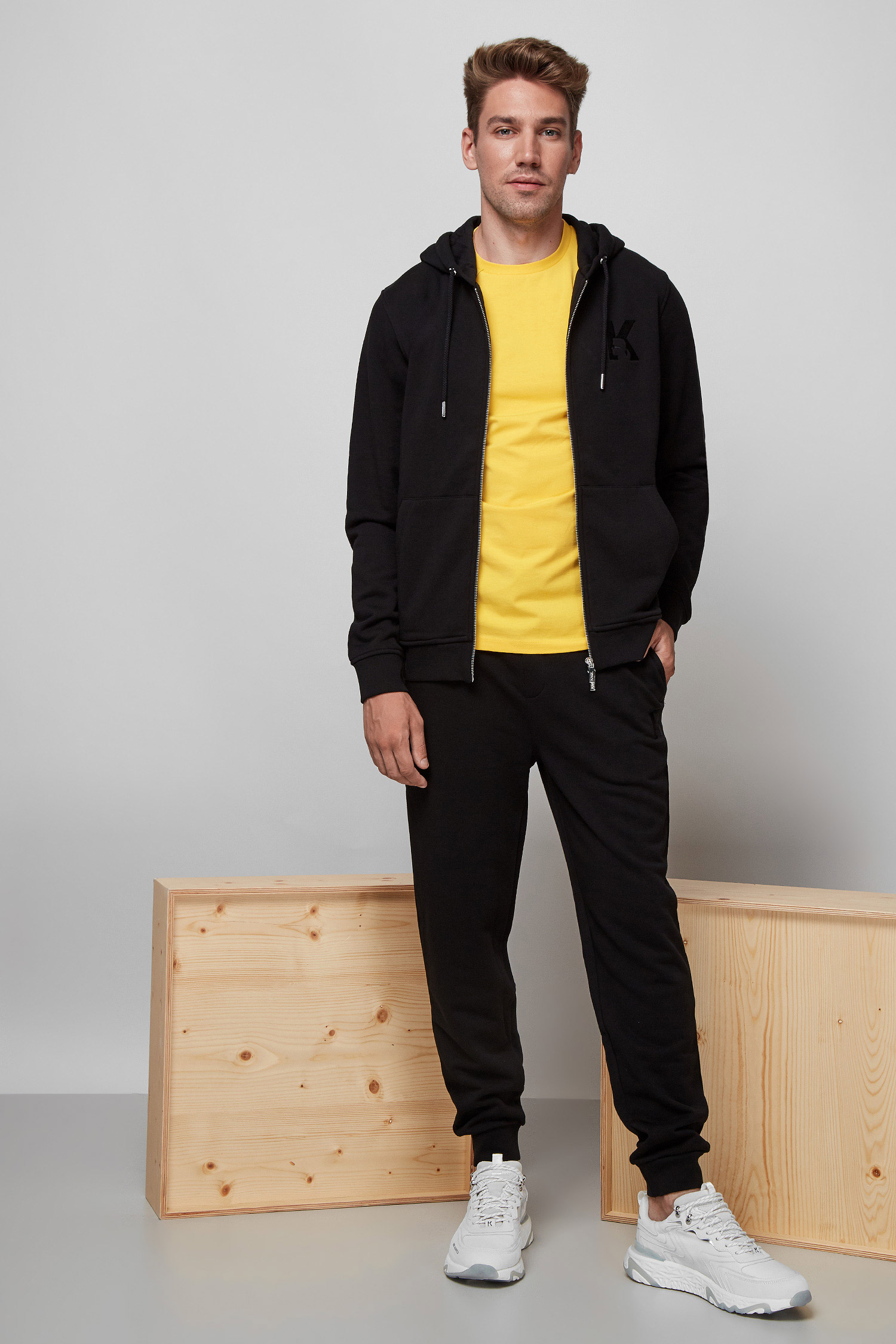 Мужская черная кофта на молнии Karl Lagerfeld 500900.705892;990