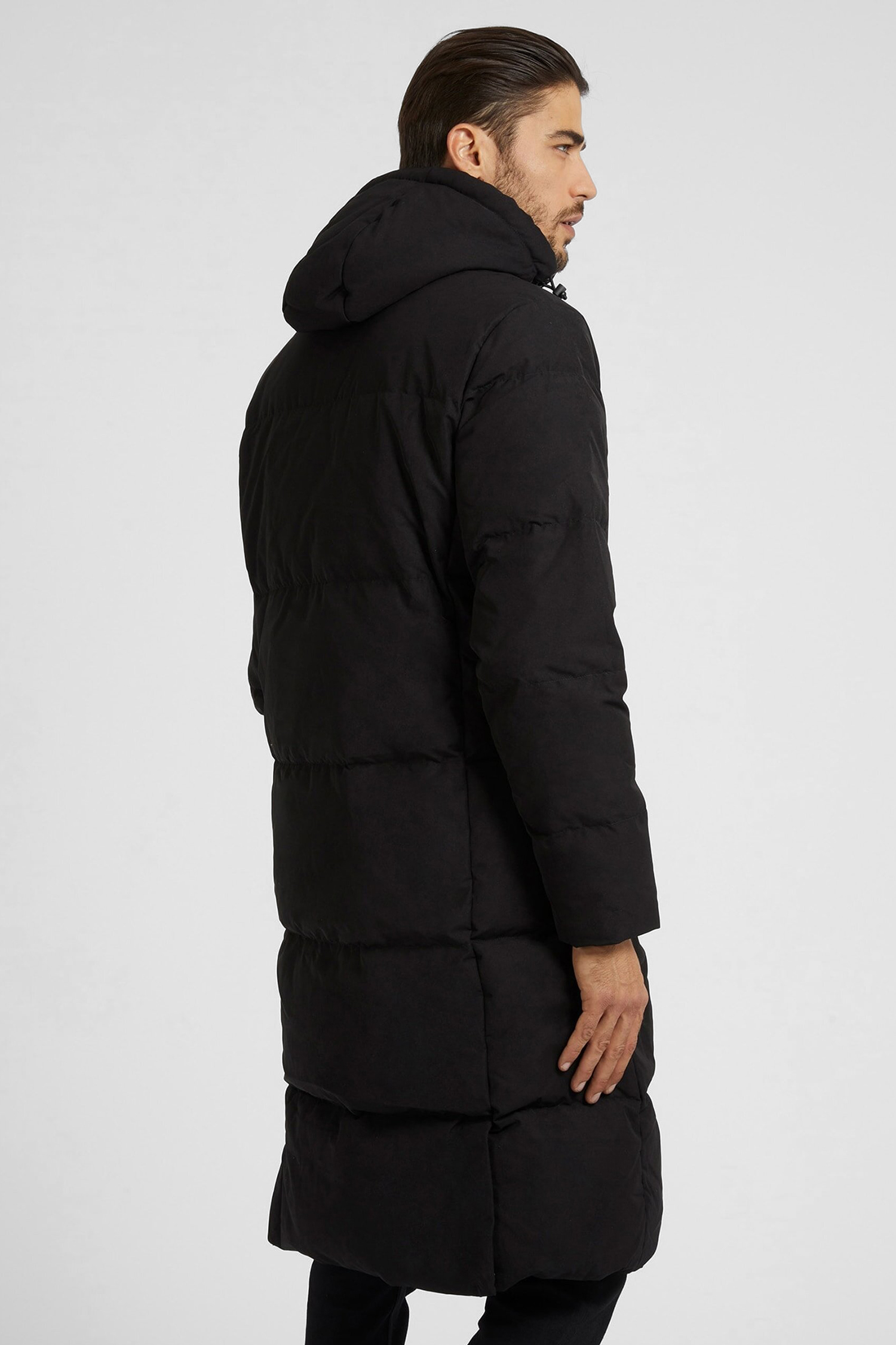 Чоловічий чорний пуховик Guess M2BL47.WEZL2;JBLK