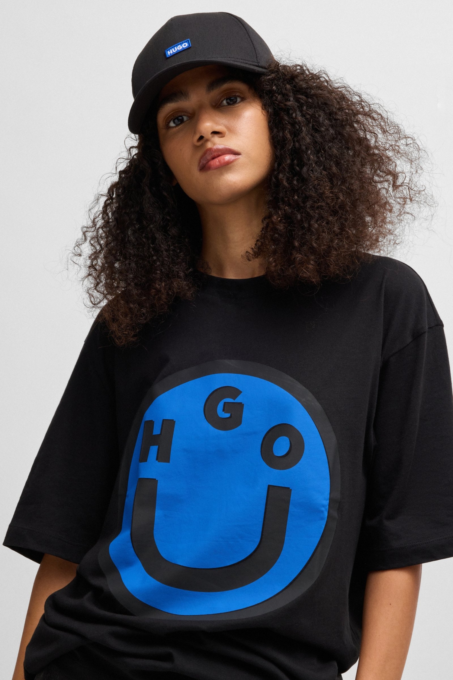Женская черная кепка HUGO BLUE 50522023;001