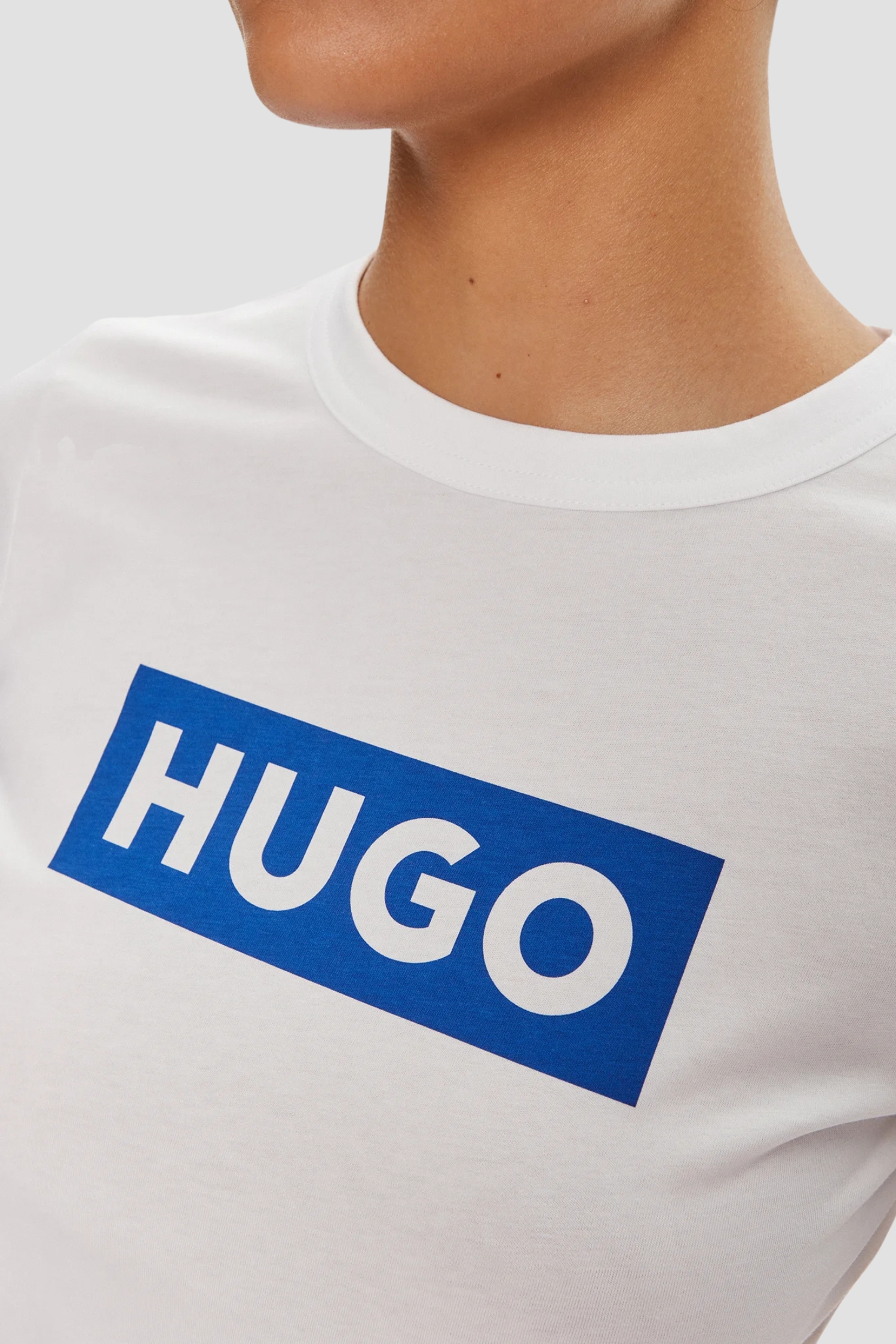 Жіноча біла футболка HUGO BLUE 50510772;100