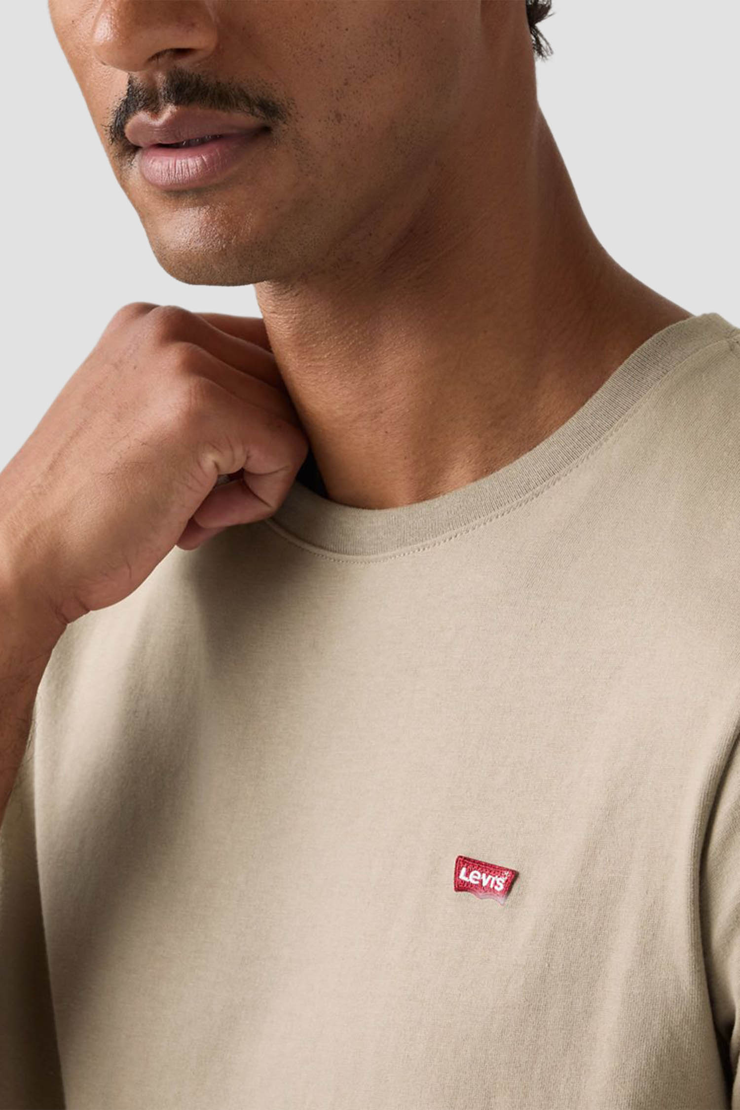 Чоловіча бежева футболка Levi’s® 56605;0301