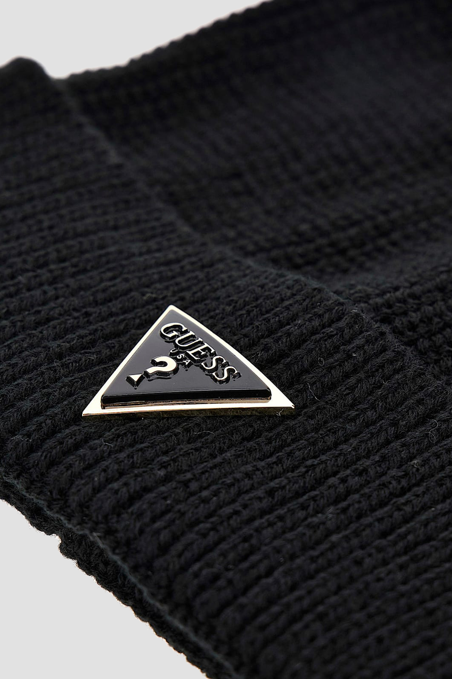 Чоловіча чорна шапка Guess AM9584.POL01;BLA