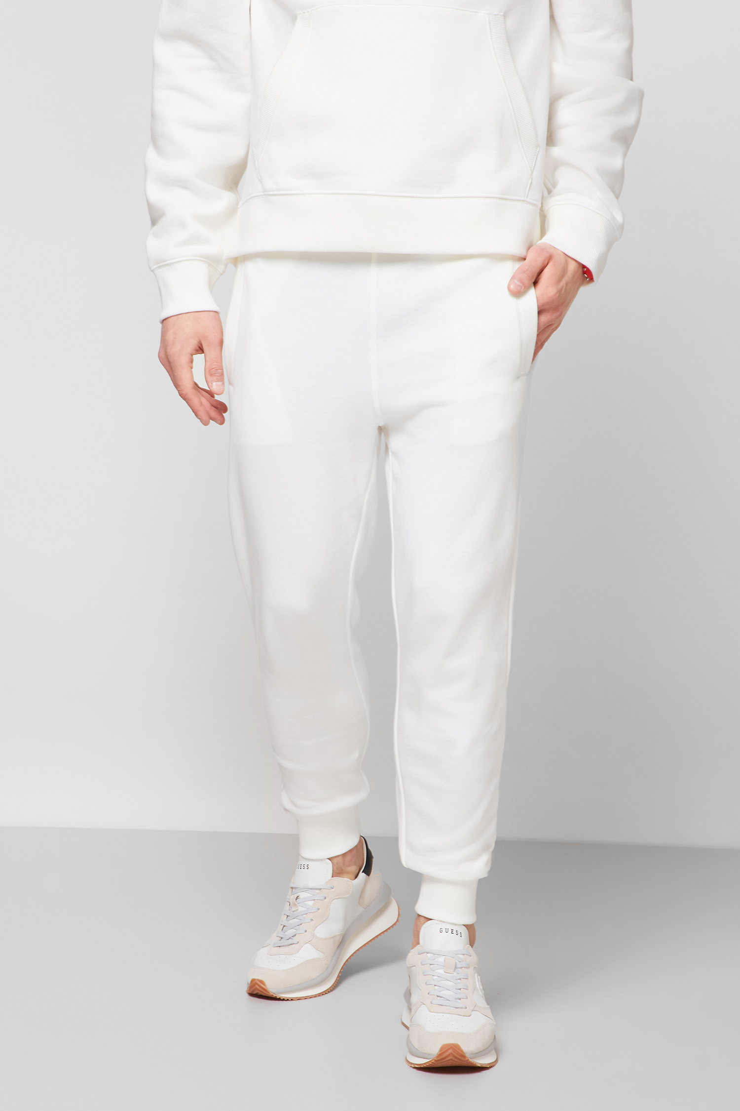 Чоловічі білі спортивні штани Guess U1GA43.R44Q7;G022