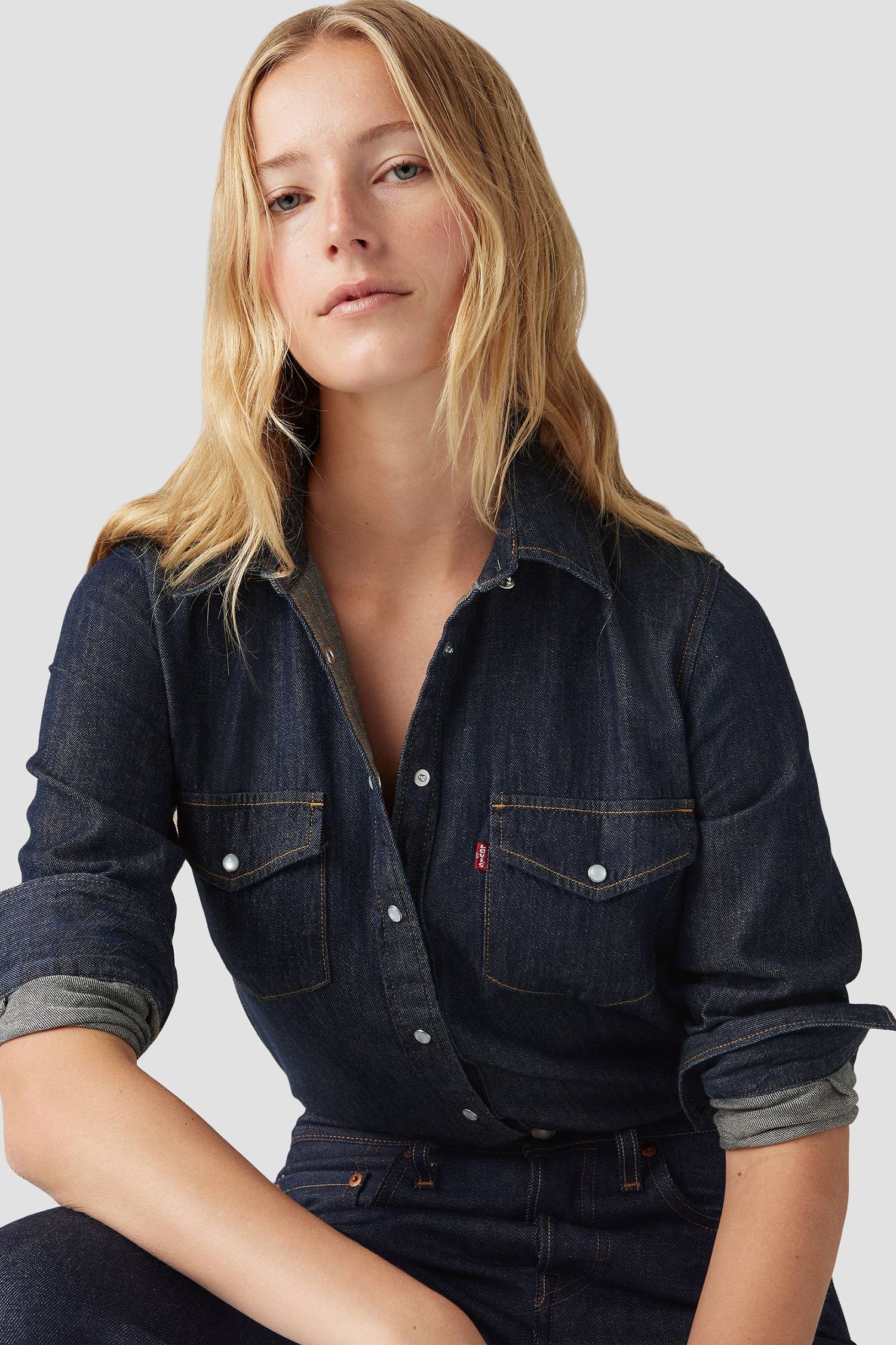 Жіноча темно-синя джинсова сорочка Levi’s® 16786;0101