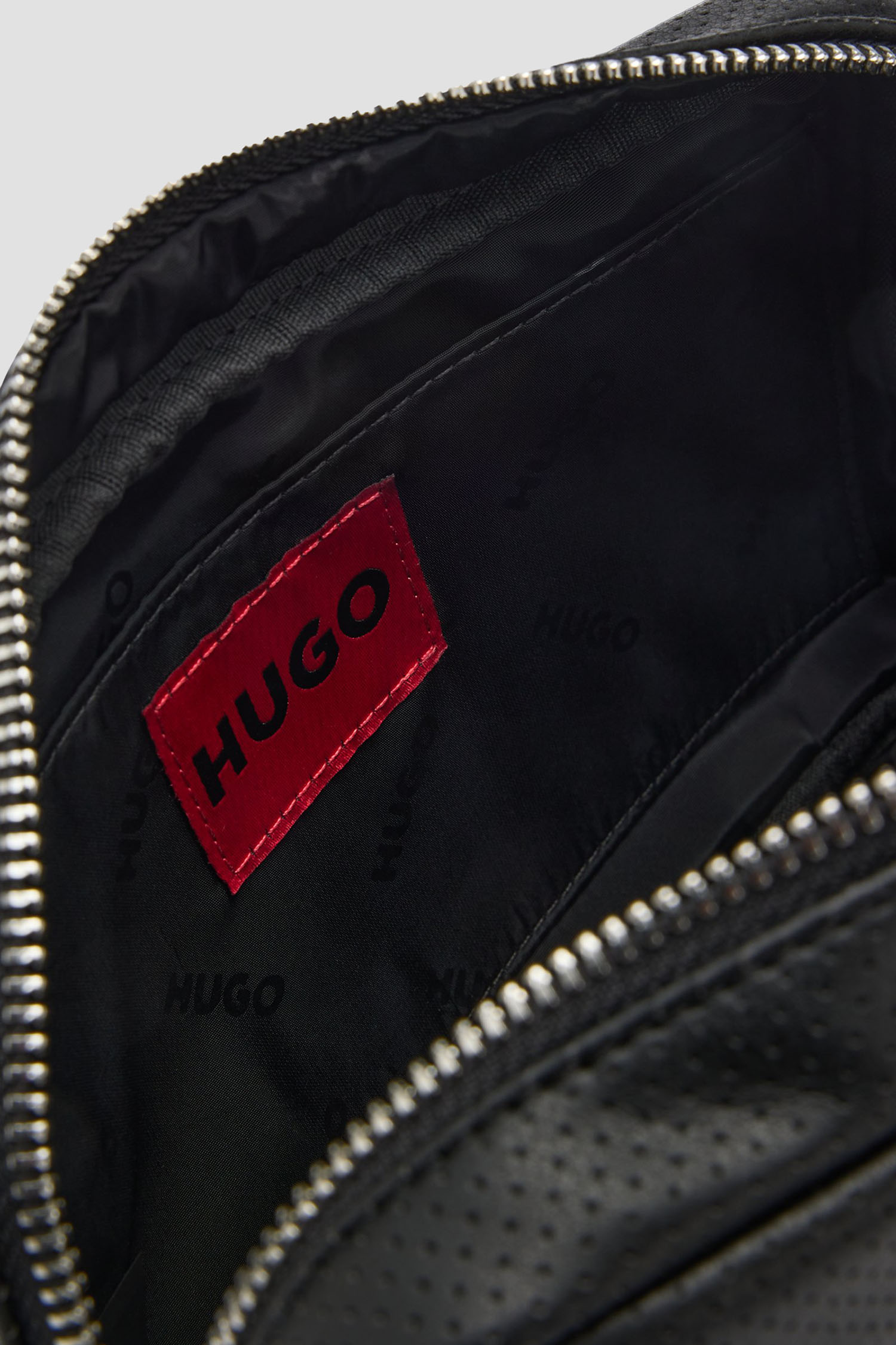 Чоловіча чорна сумка HUGO 50541898;001