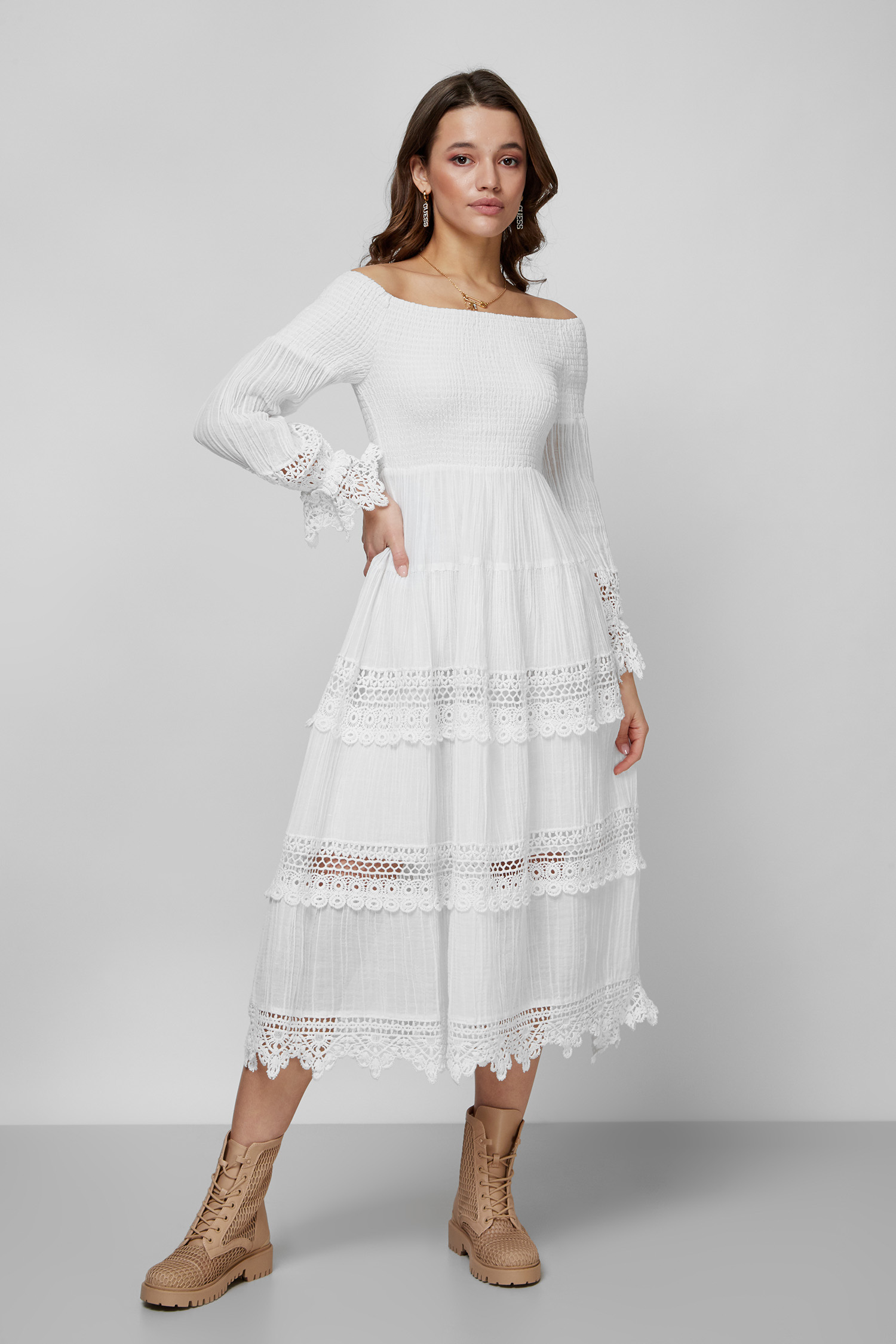 Женское белое платье Guess W1YK11.RE340;G011