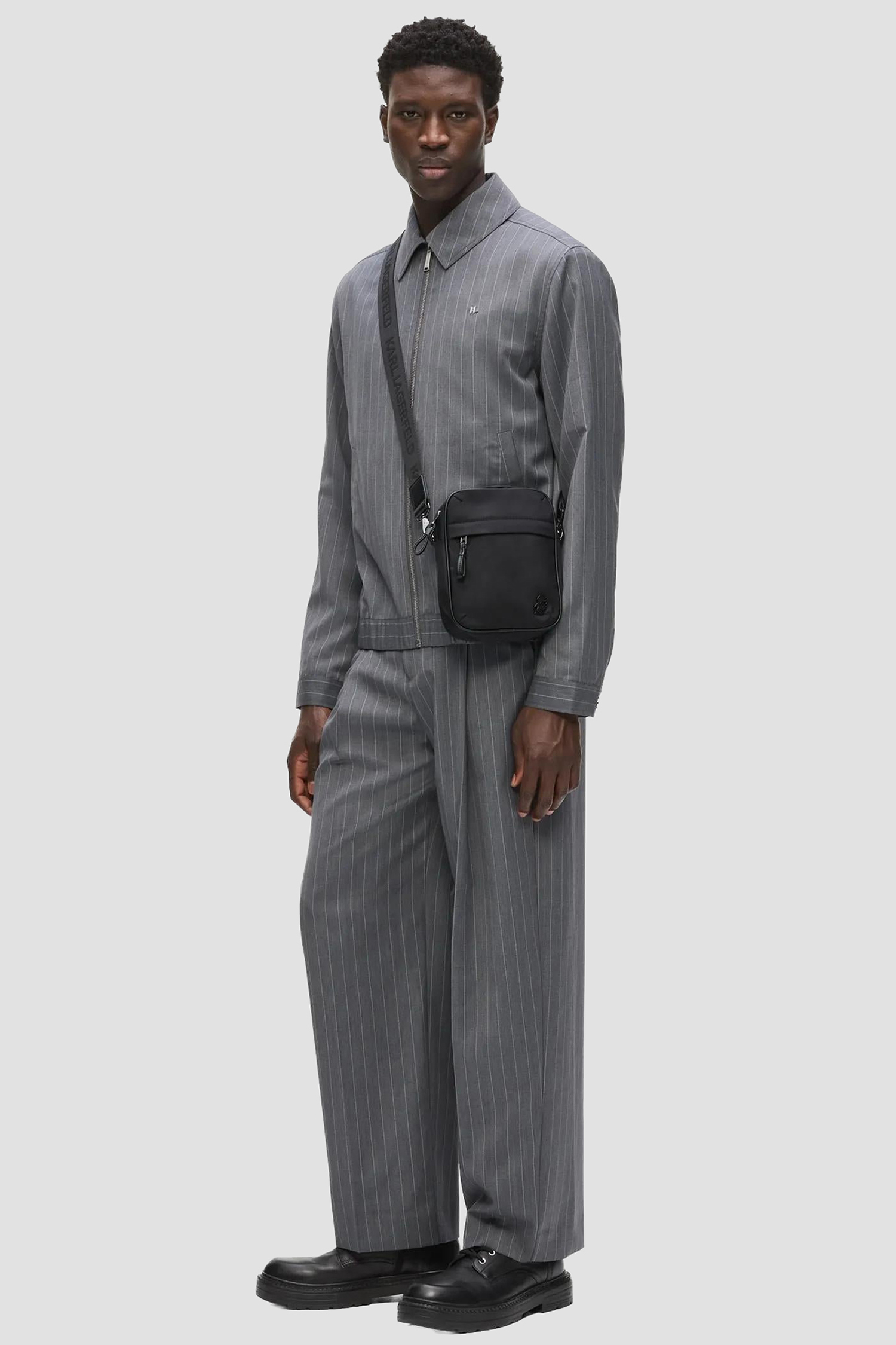 Чоловіча чорна сумка Karl Lagerfeld B2M30182;999