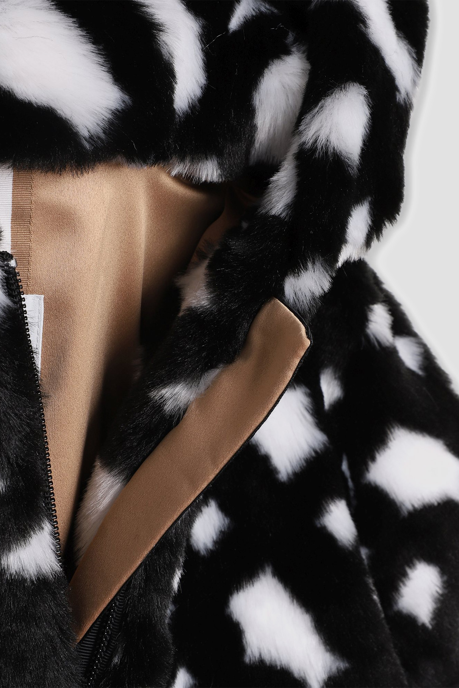 Детская шуба с узором BOSS kids J16183;N50