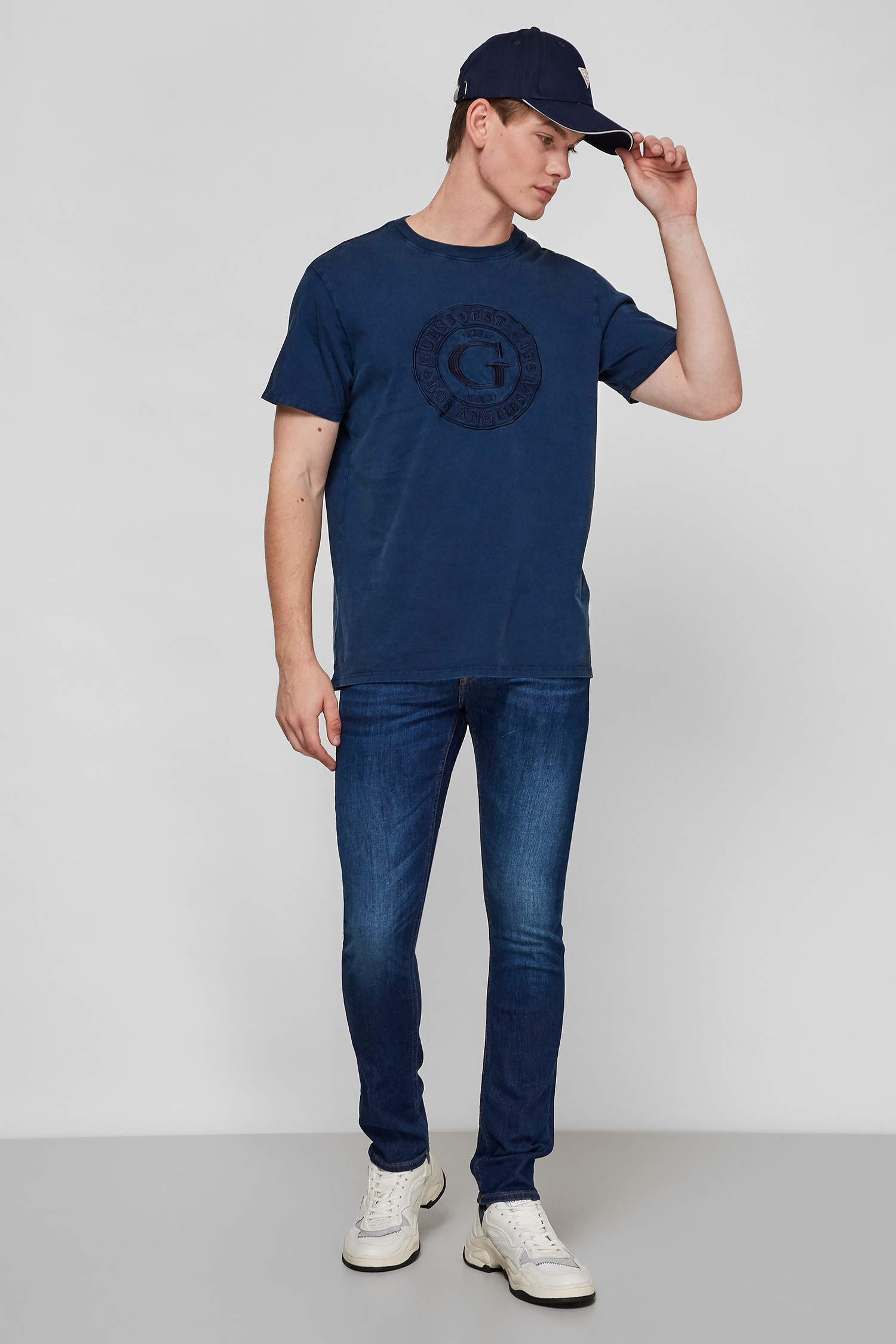 Темно-синяя футболка для парней Guess M1YI75.RA260;G7V2