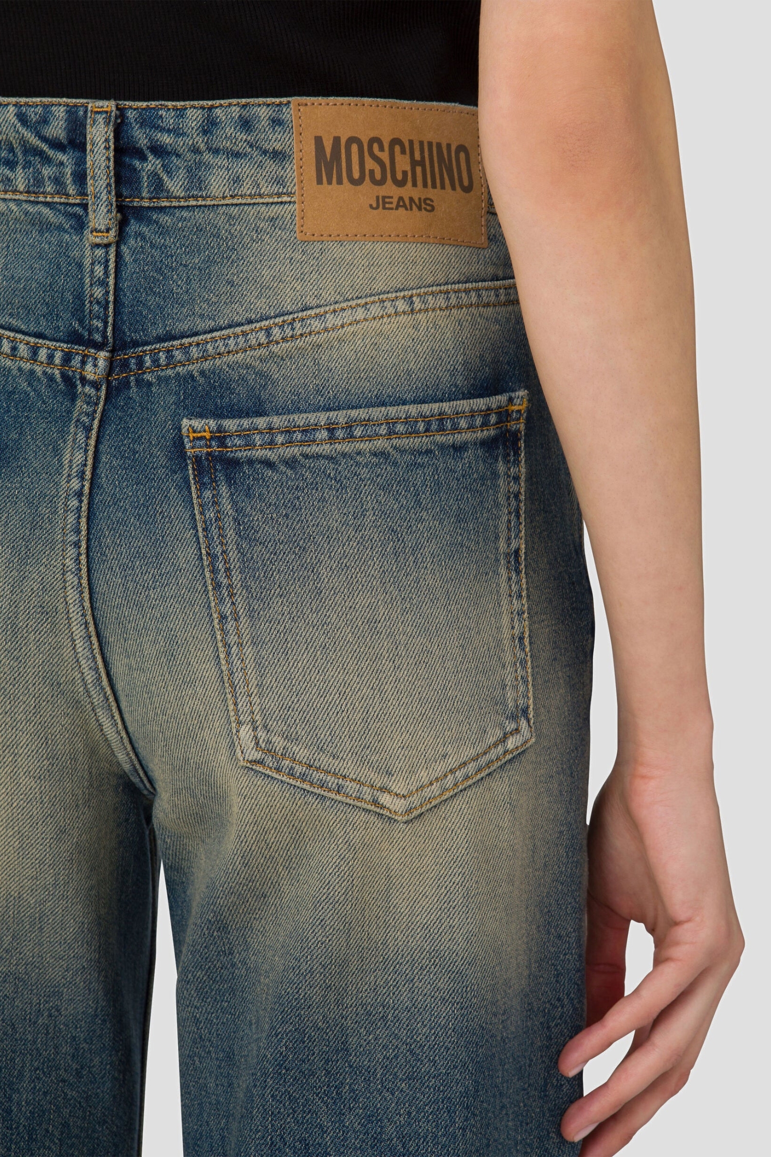 Жіночі сині джинси Moschino A0320.8221;1329