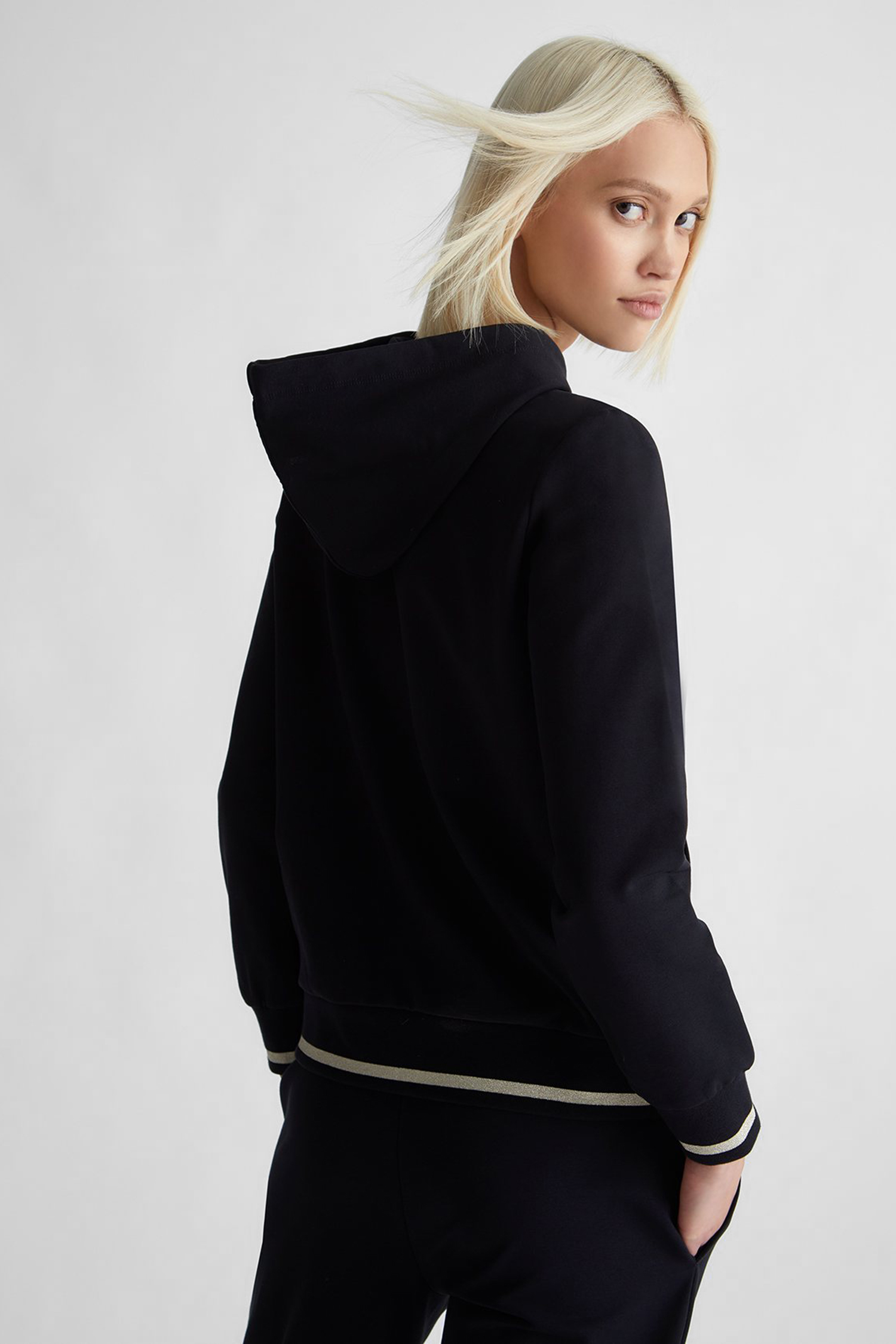 Женское черное худи Liu Jo TF3067.F0702;22222